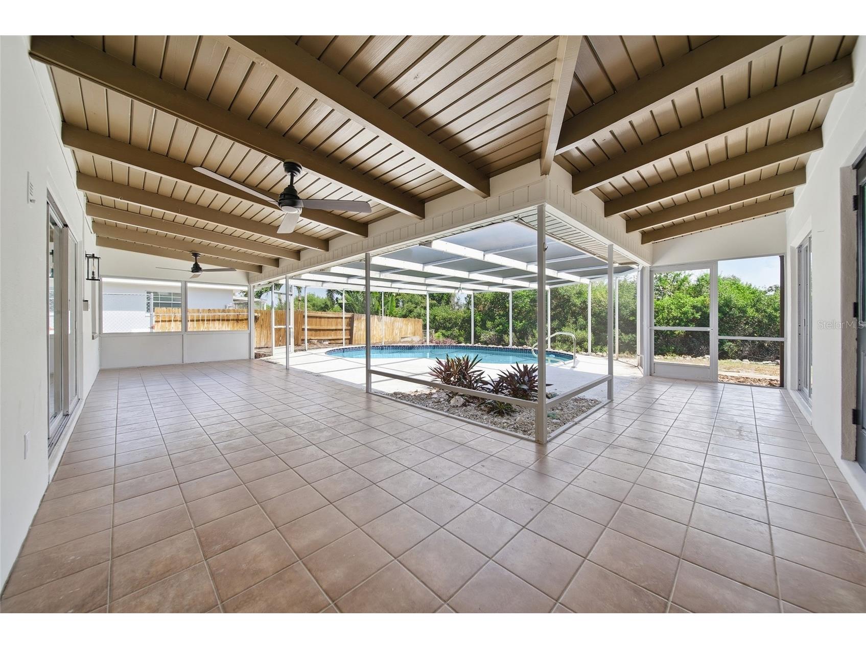 6496 Fairway View Boulevard S Saint Petersburg FL 33707 TB8525548 image21