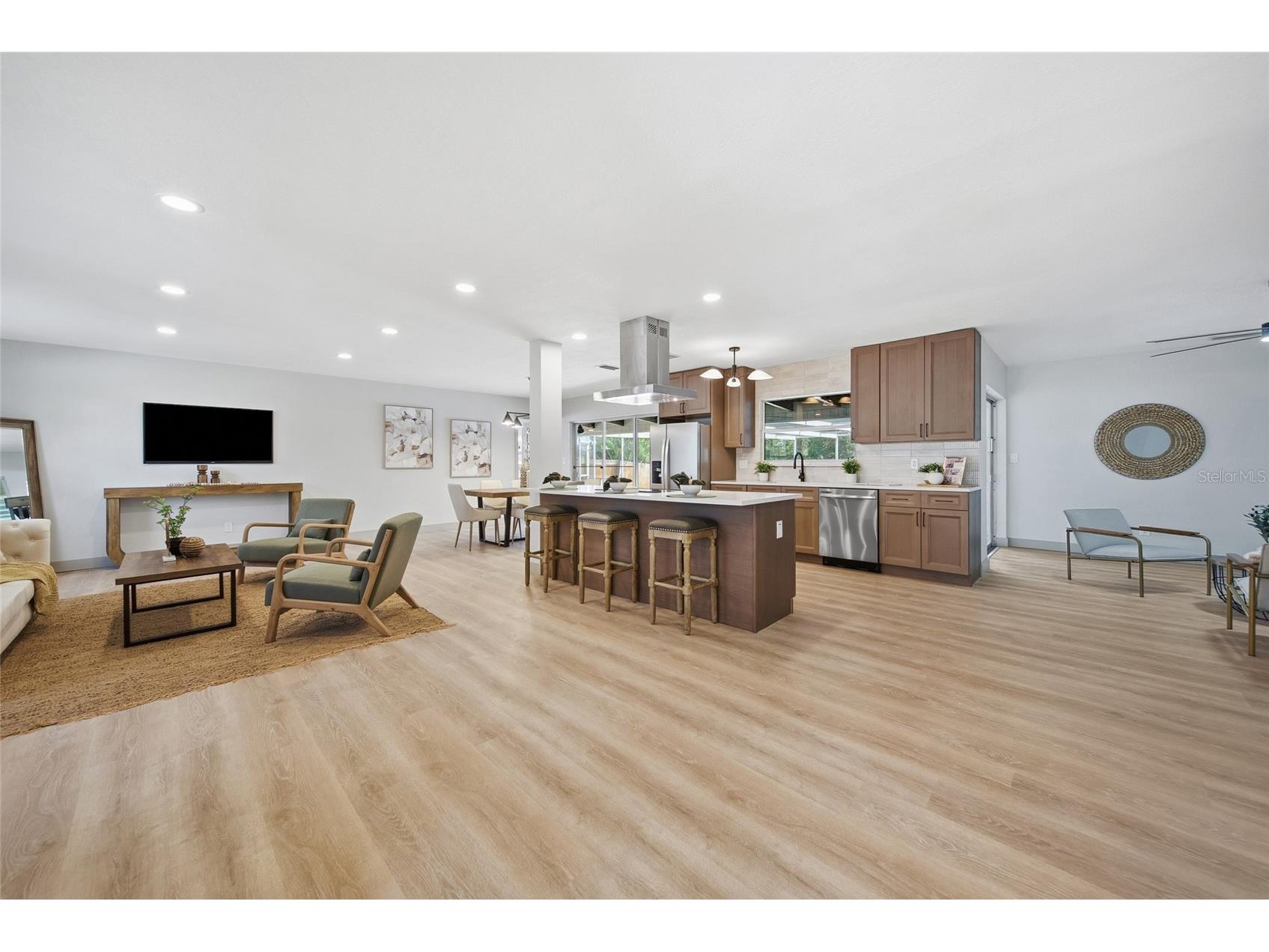 6496 Fairway View Boulevard S Saint Petersburg FL 33707 TB8525548 image6