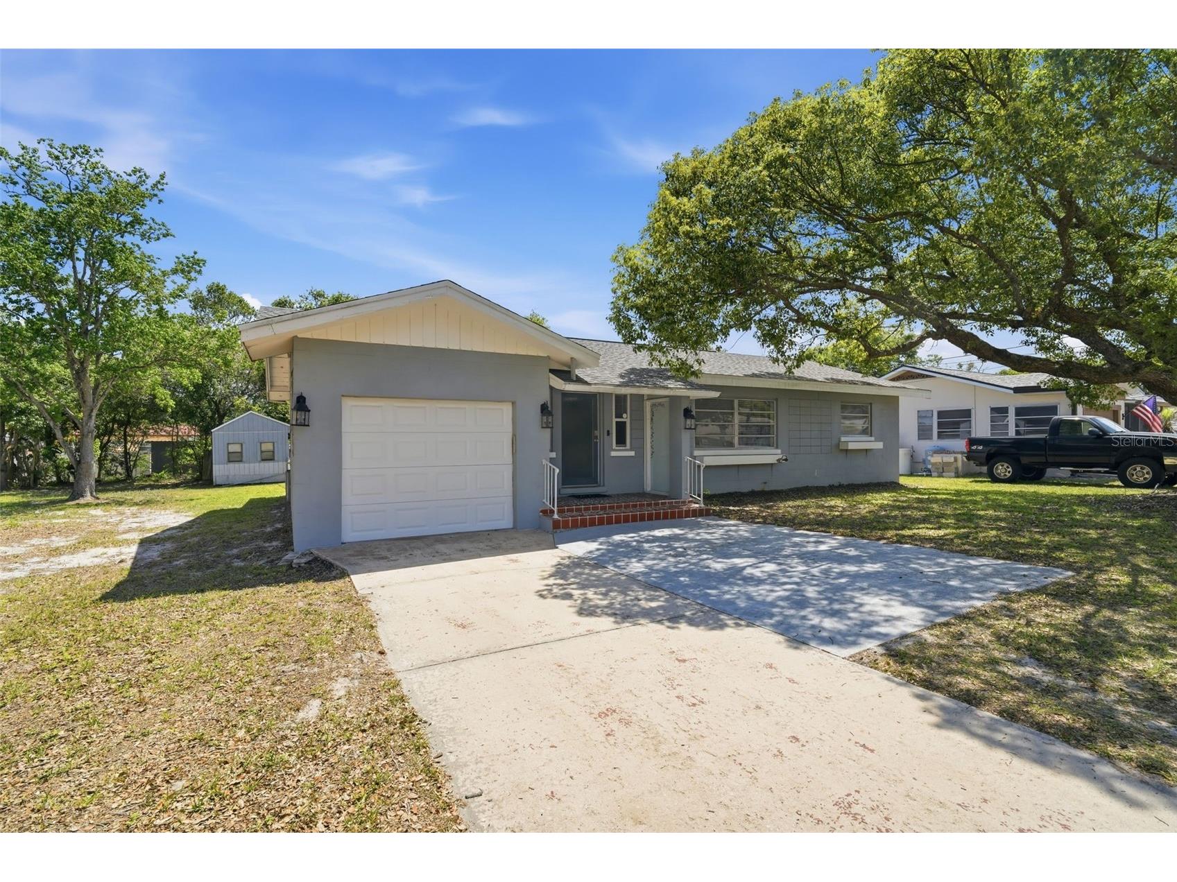 65 Community Dr Debary FL 32713 V4948737 image2