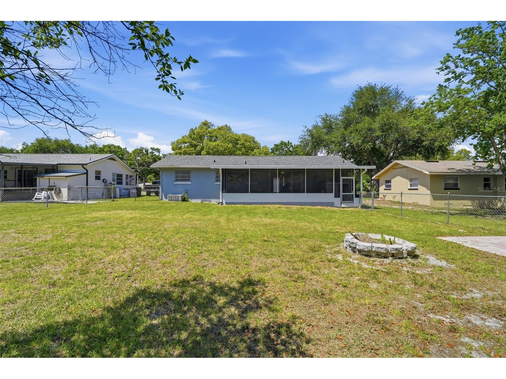 65 Community Dr Debary FL 32713 V4948737 image26
