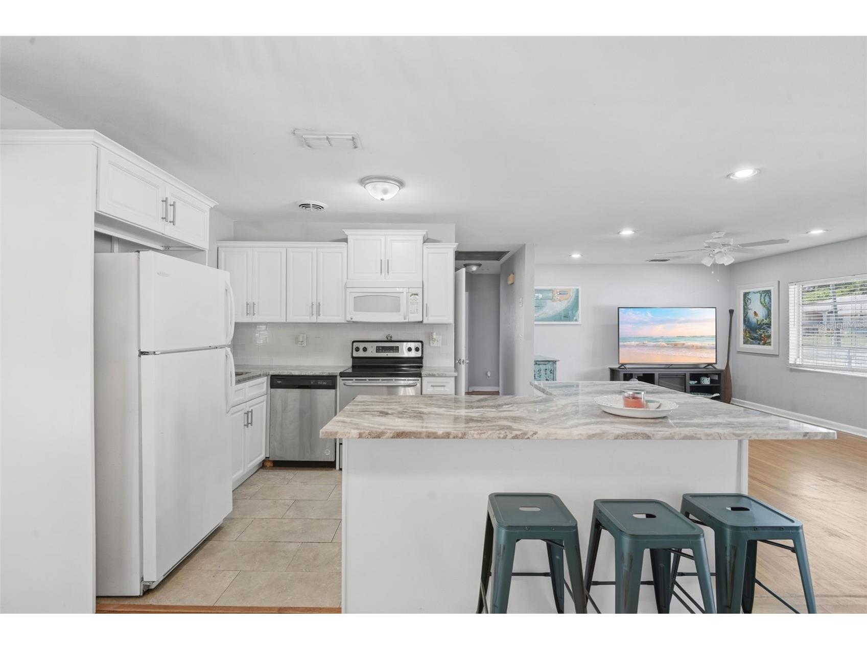 65 Community Dr Debary FL 32713 V4948737 image6