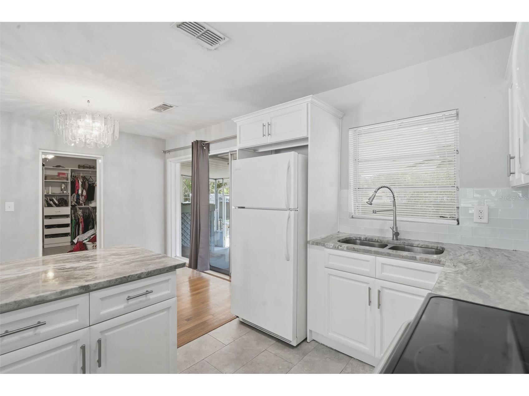 65 Community Dr Debary FL 32713 V4948737 image9