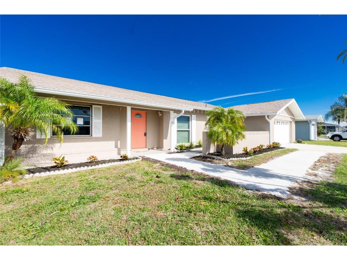 65 Golfview Road N Rotonda West FL 33947 A4599782 image1