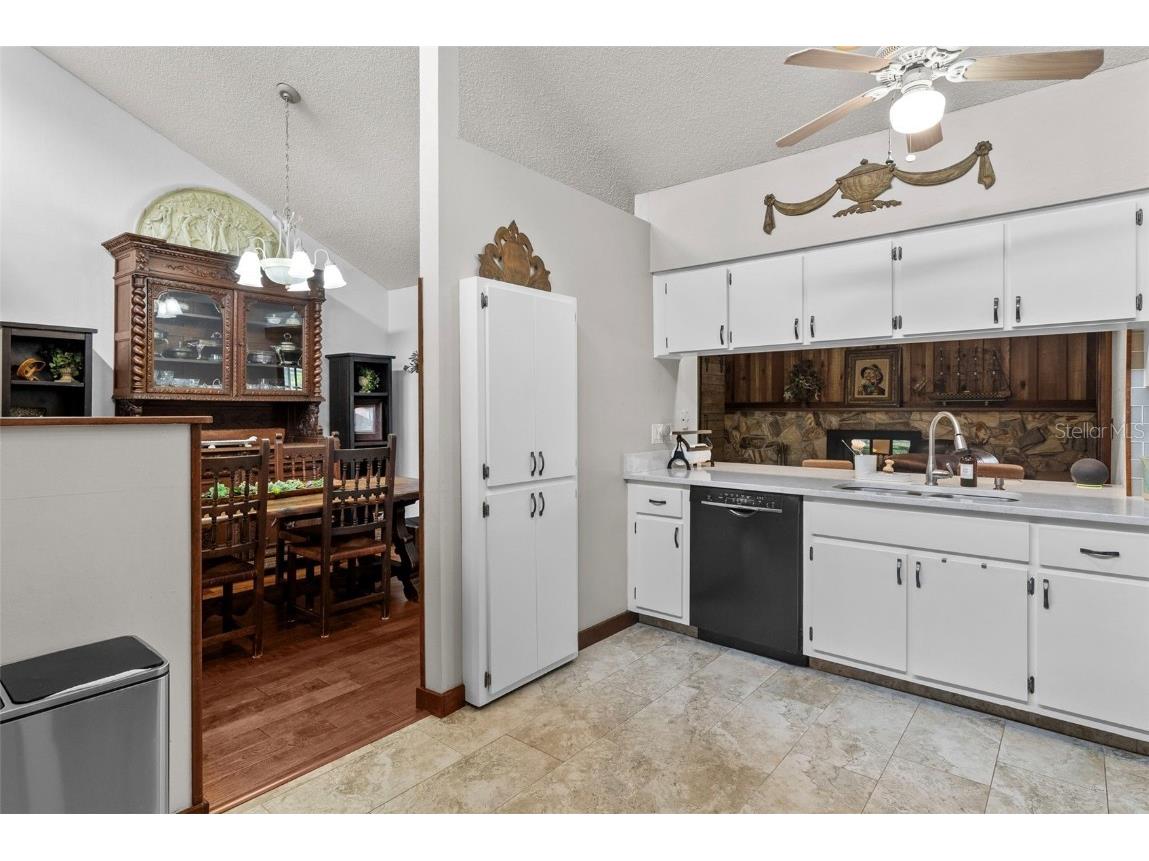 65 Harbor Woods Circle Safety Harbor FL 34695 TB8420422 image15