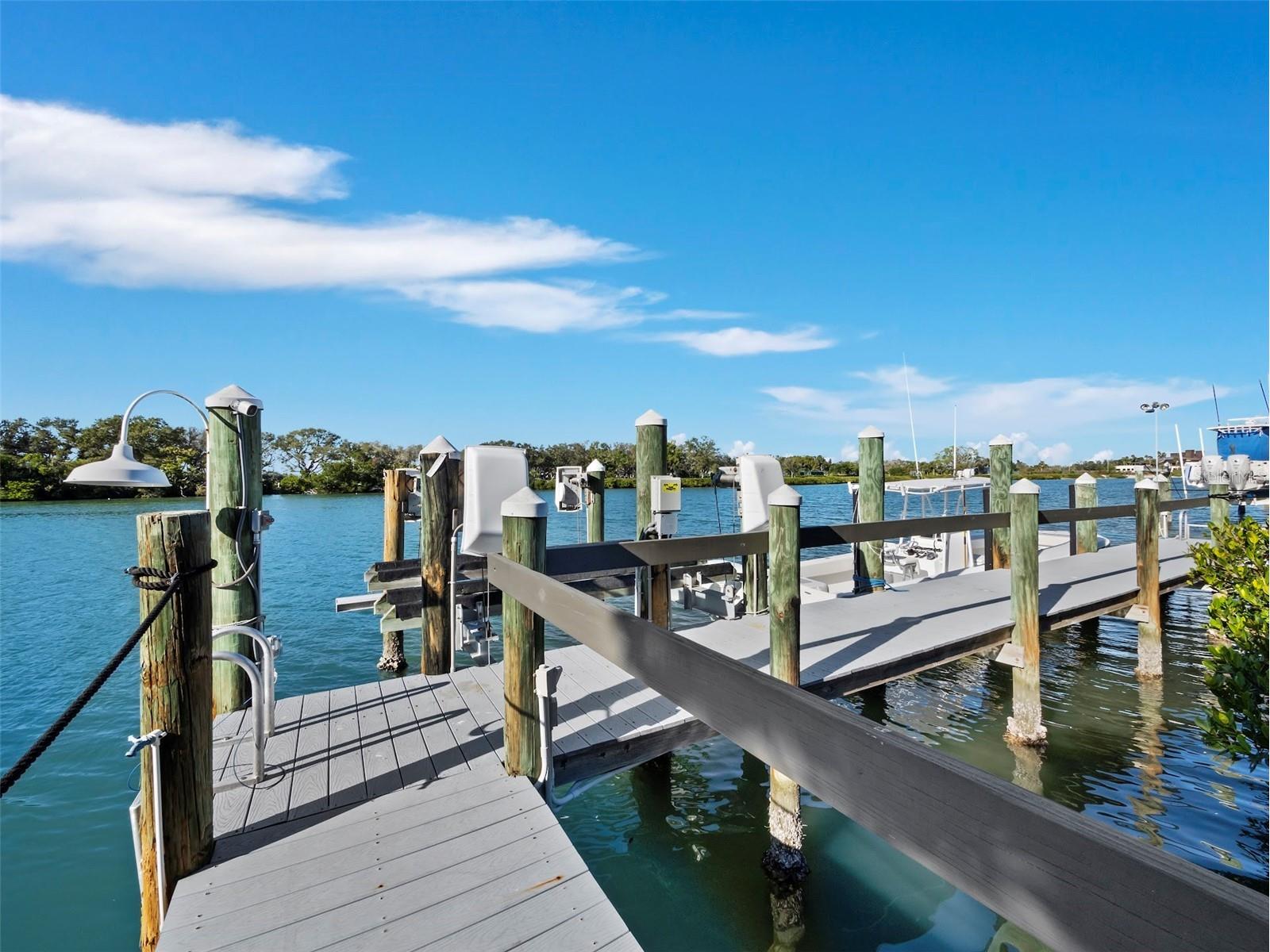 65 Lighthouse Point Drive Longboat Key FL 34228 - LIGHTHOUSE POINT SOUND A4674851 image68