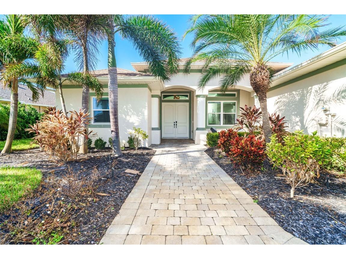 65 Par View Terrace Rotonda West FL 33947 D6138780 image1