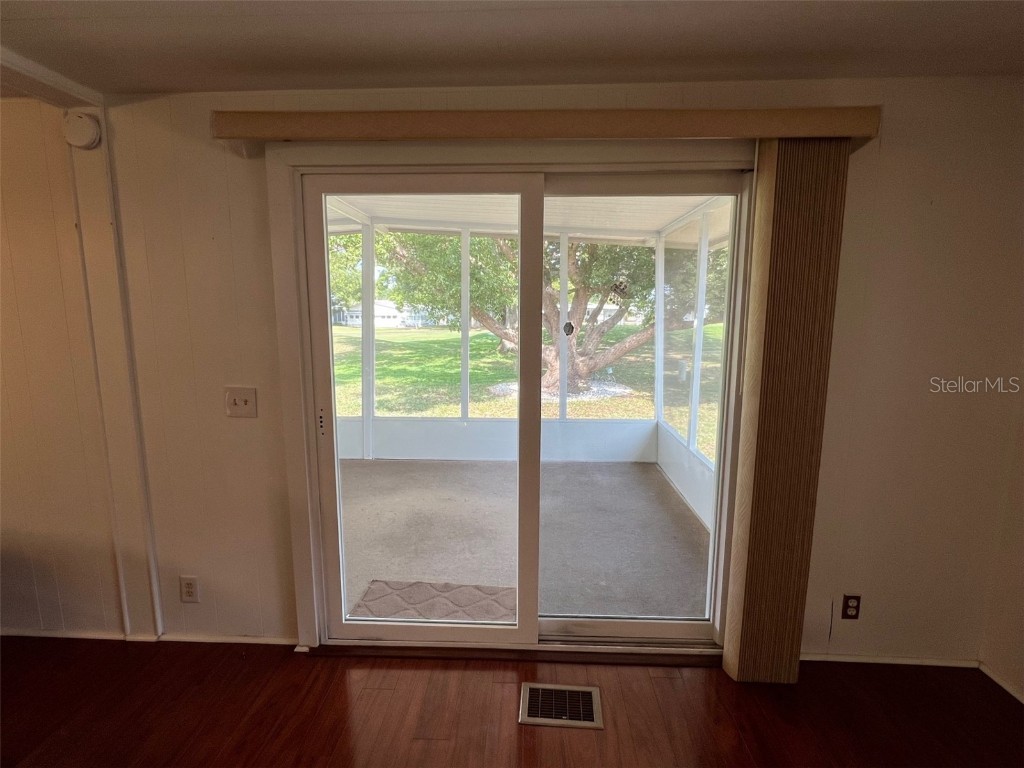 65 Sabal Palm Drive Largo FL 33770 TB8383567 image12