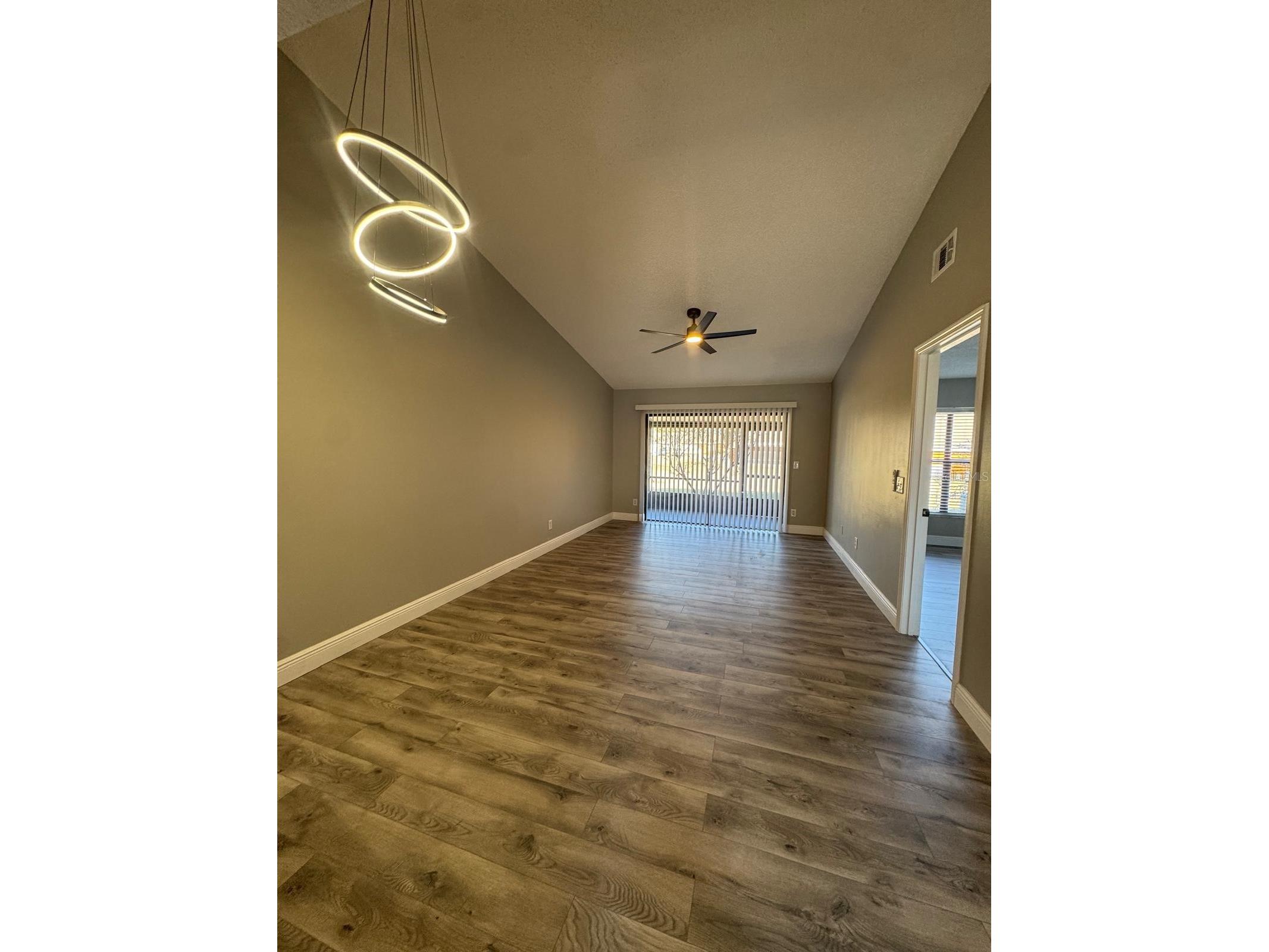 65 Silver Falls Circle Kissimmee FL 34743 S5145049 image14