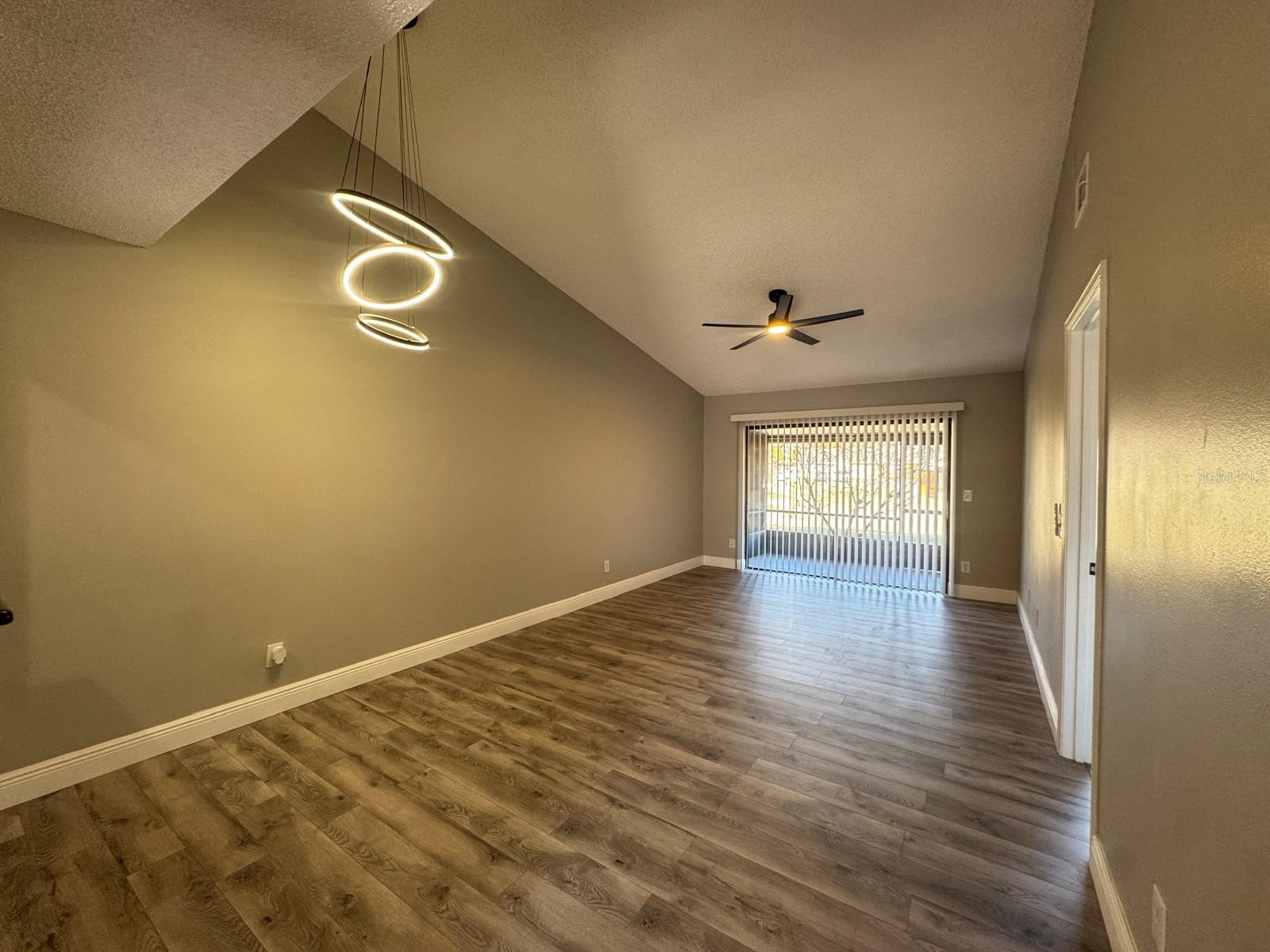 65 Silver Falls Circle Kissimmee FL 34743 S5145049 image15