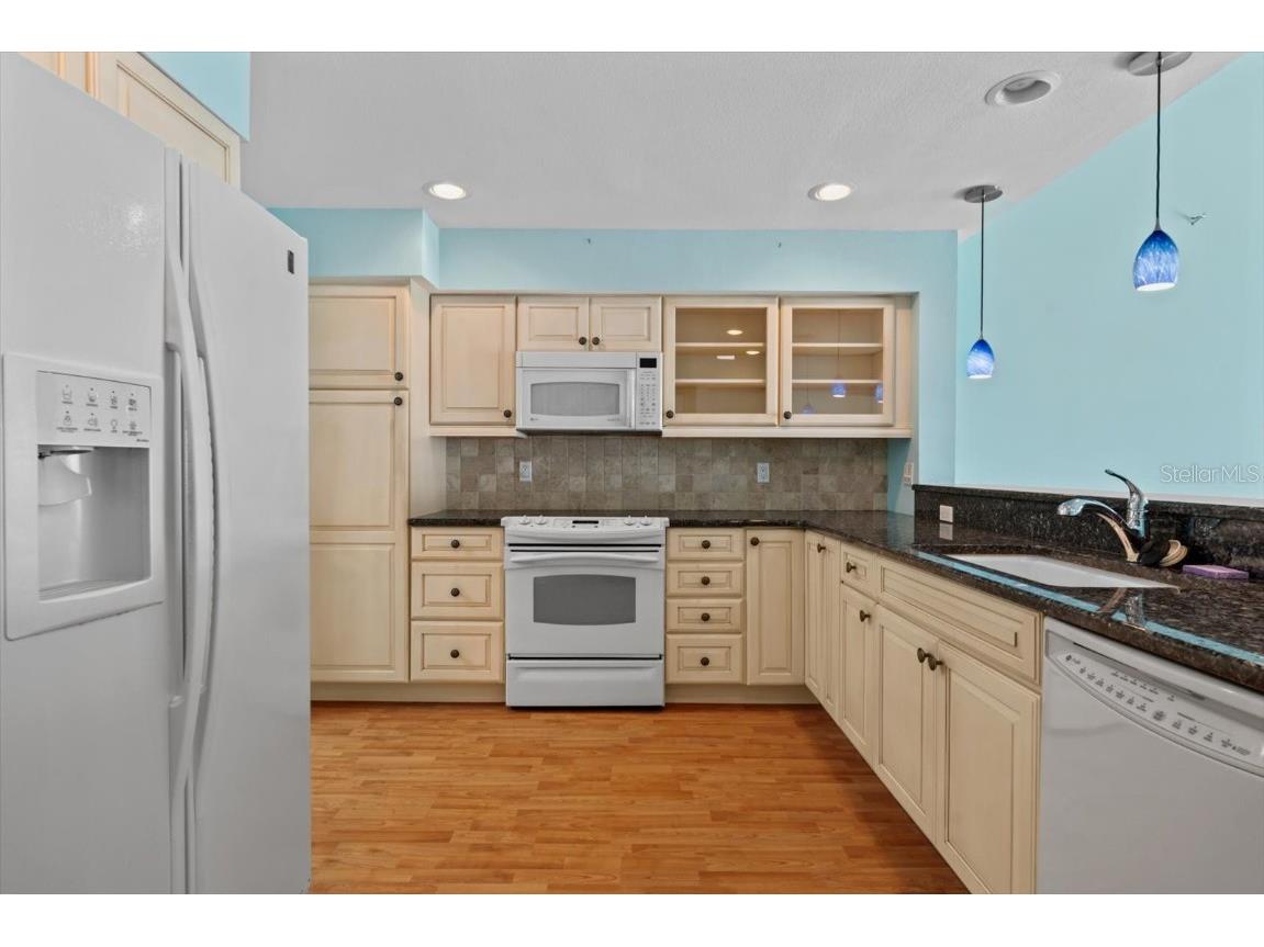 65 Tidy Island Boulevard Bradenton FL 34210 - SARASOTA BAY A4657096 image8