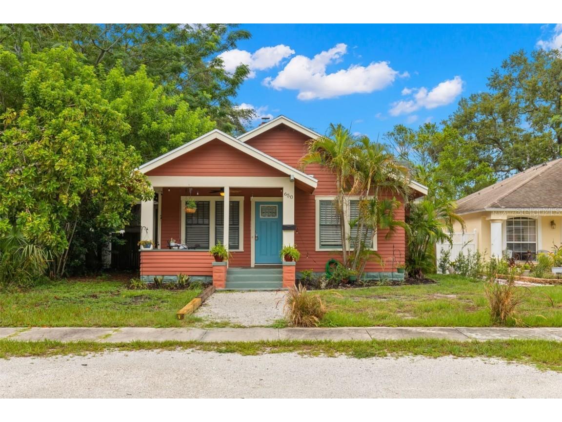 650 63rd Avenue S Saint Petersburg FL 33705 A4574372 image1