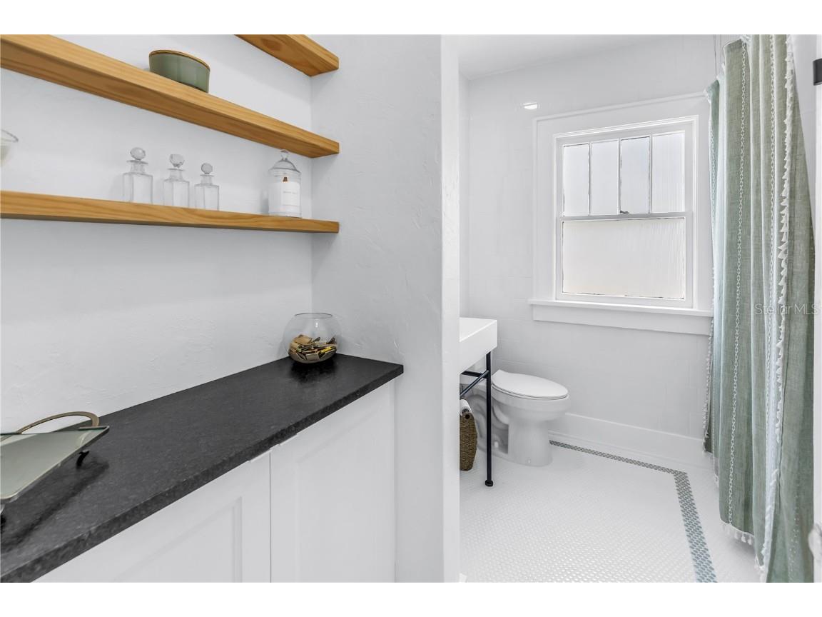 650 63rd Avenue S Saint Petersburg FL 33705 TB8452992 image17