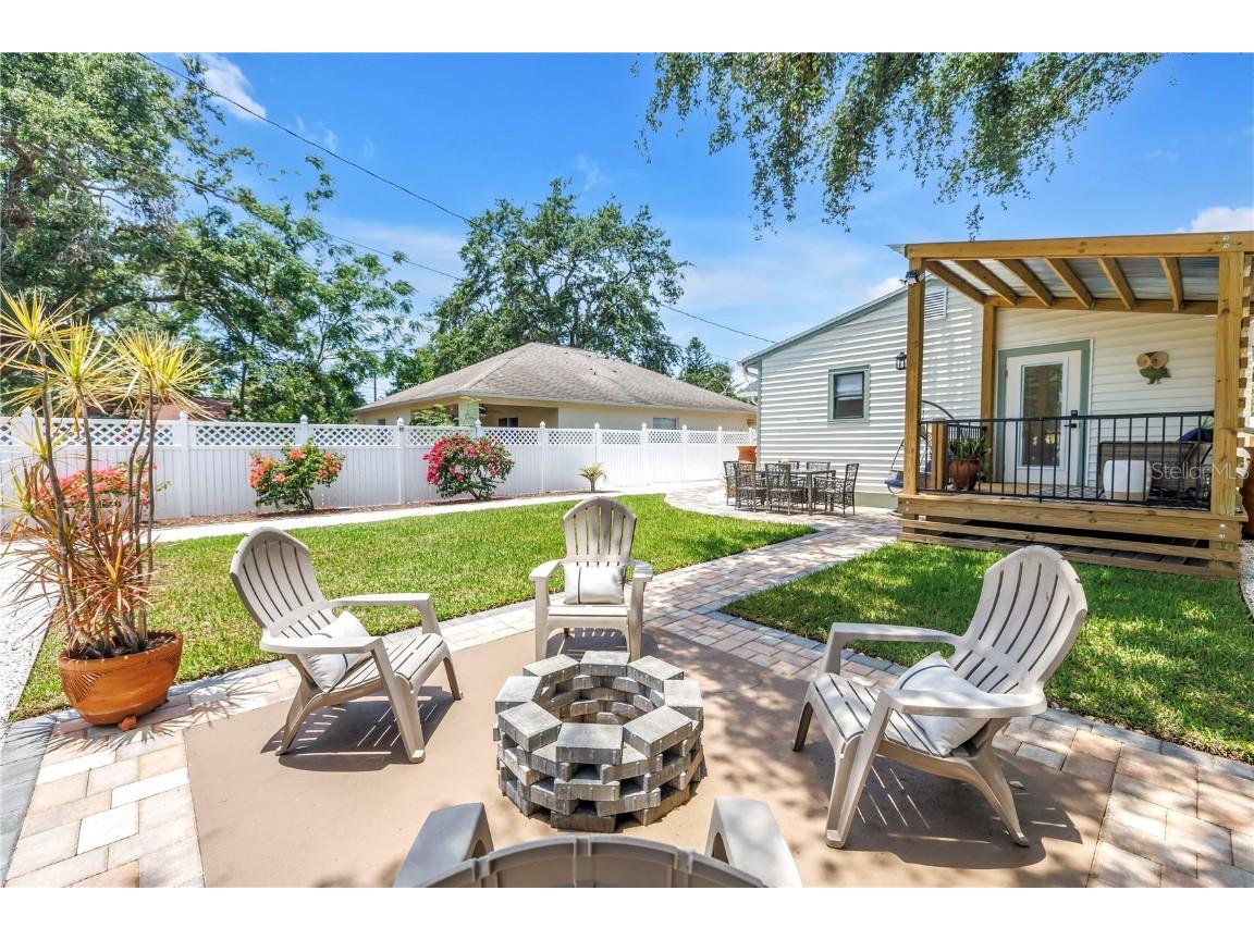 650 63rd Avenue S Saint Petersburg FL 33705 TB8452992 image24