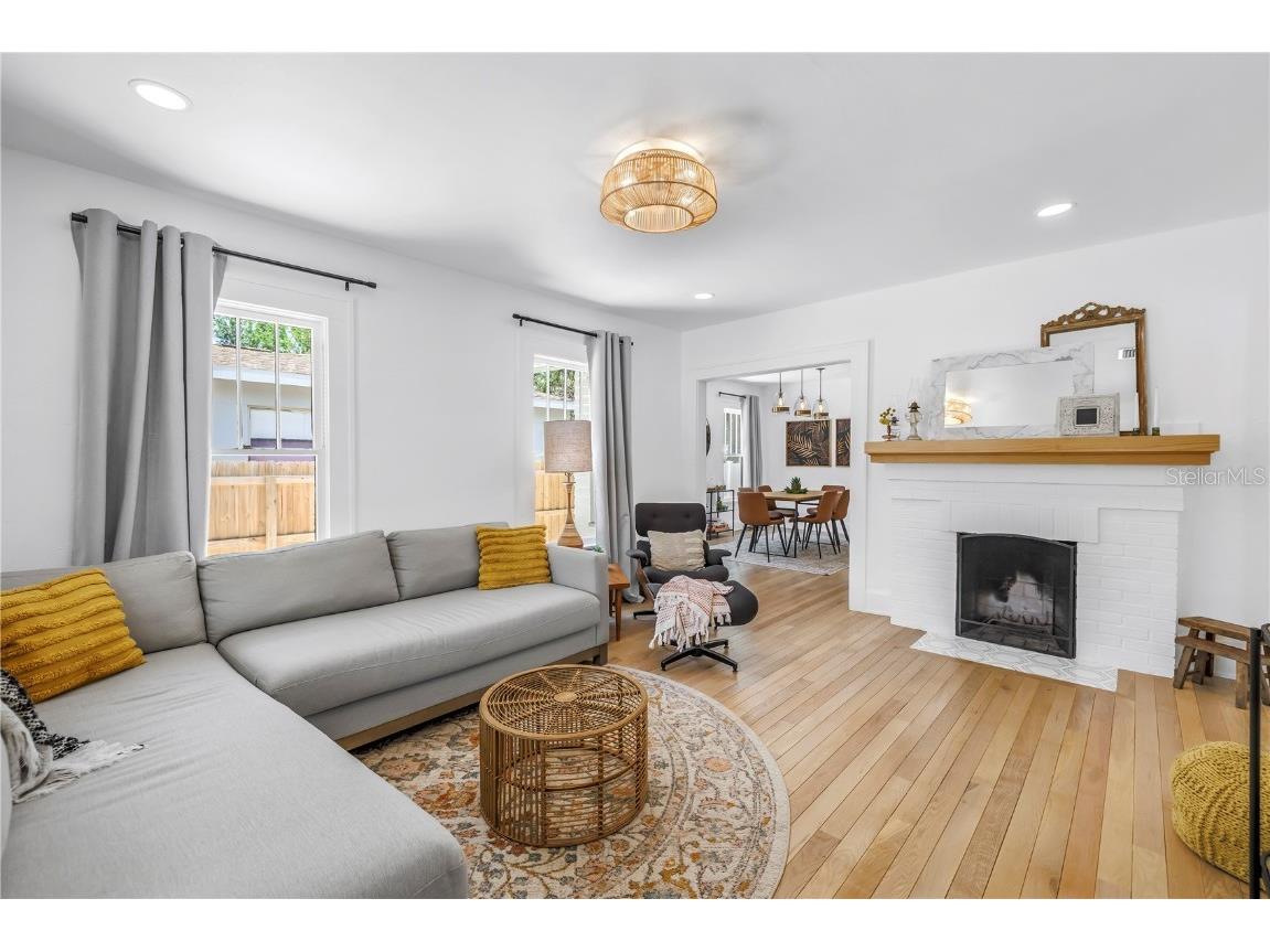 650 63rd Avenue S Saint Petersburg FL 33705 TB8452992 image3