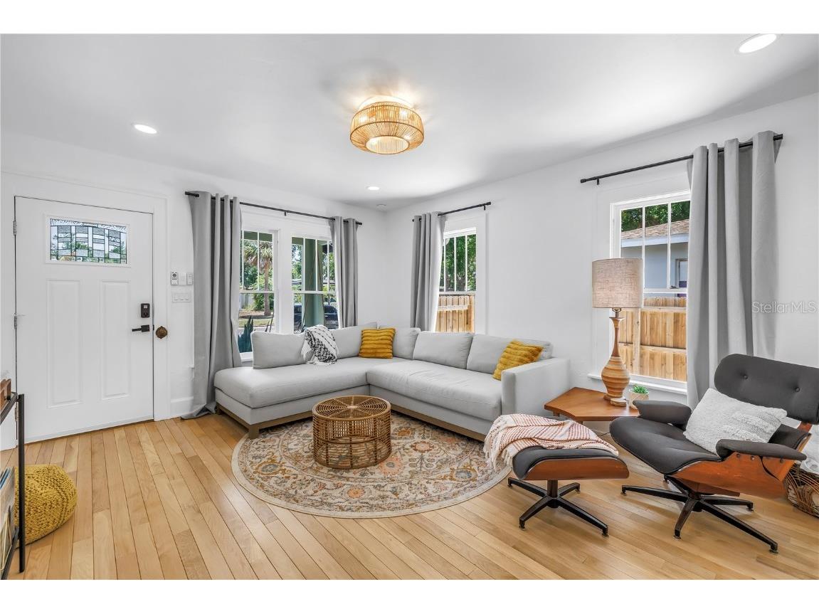 650 63rd Avenue S Saint Petersburg FL 33705 TB8452992 image5