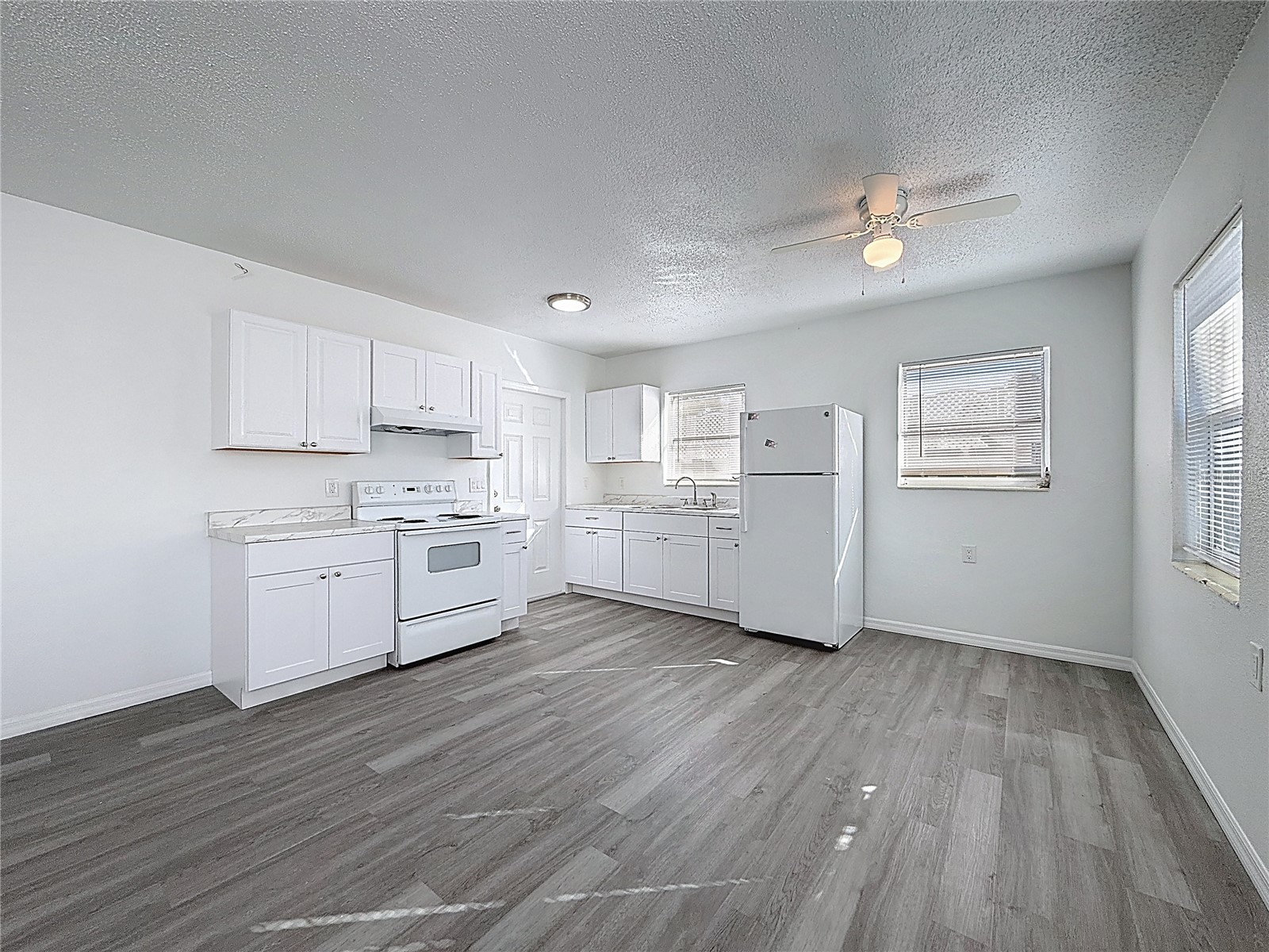 650 E Harbor Drive S Saint Petersburg FL 33705 TB8494418 image6