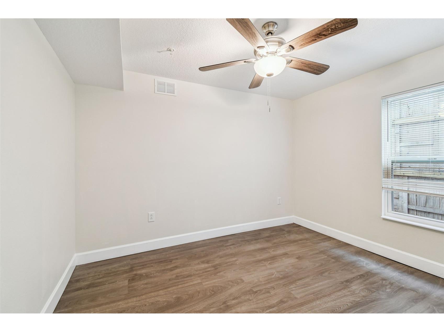 650 E Tarpon Avenue #C1 Tarpon Springs FL 34689 TB8517765 image31