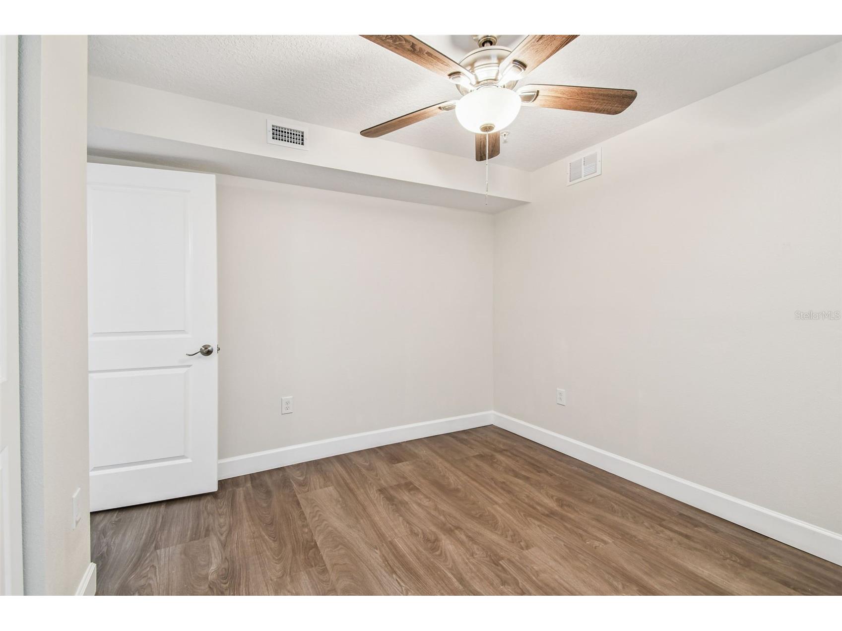 650 E Tarpon Avenue #C1 Tarpon Springs FL 34689 TB8517765 image34