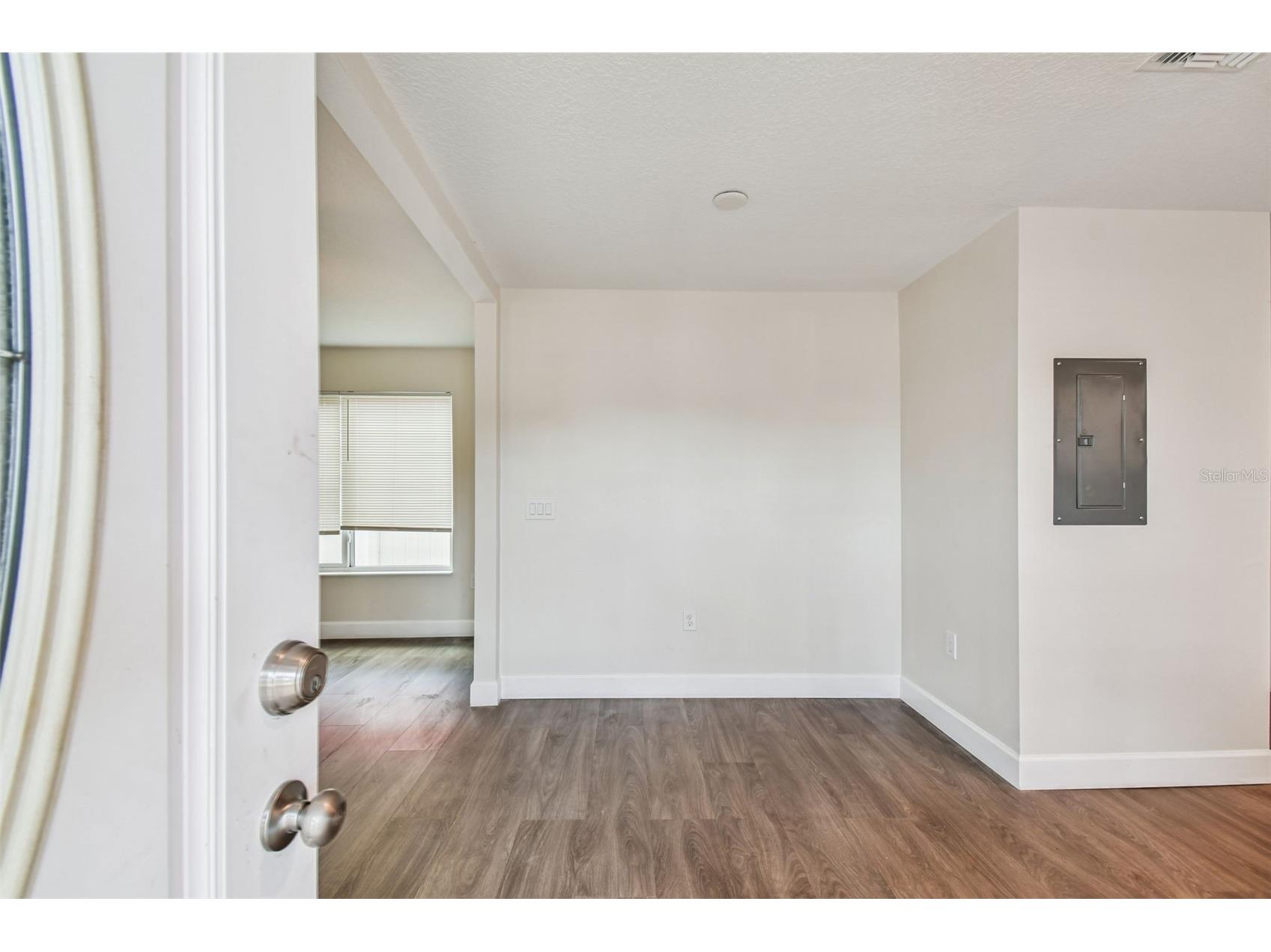 650 E Tarpon Avenue #C1 Tarpon Springs FL 34689 TB8517765 image4