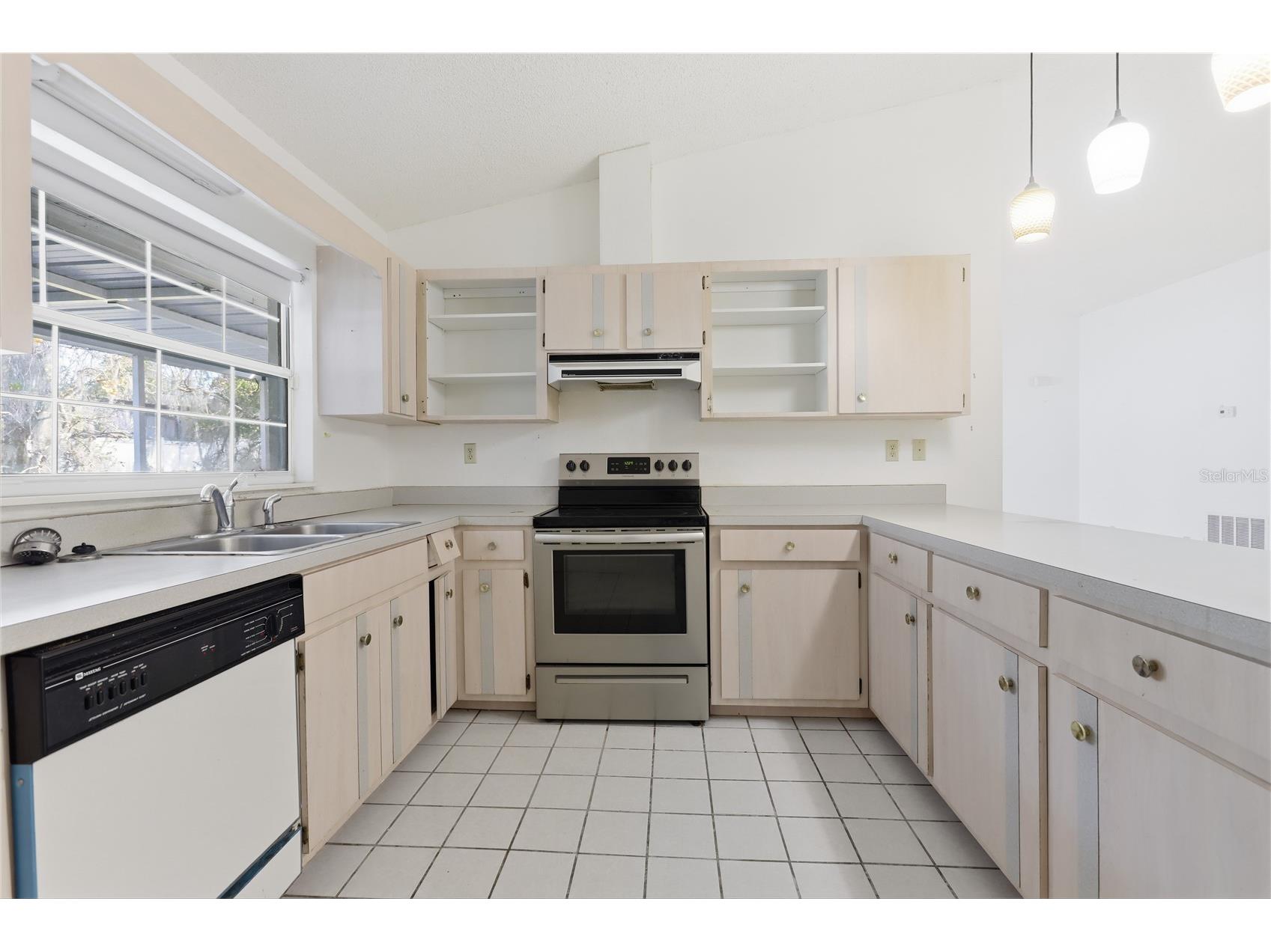 650 E Voorhis Avenue Deland FL 32724 V4947632 image15