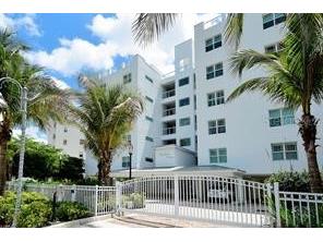 650 Golden Gate Point #301 Sarasota FL 34236 - SARASOTA BAY FRONT A4694109 image3