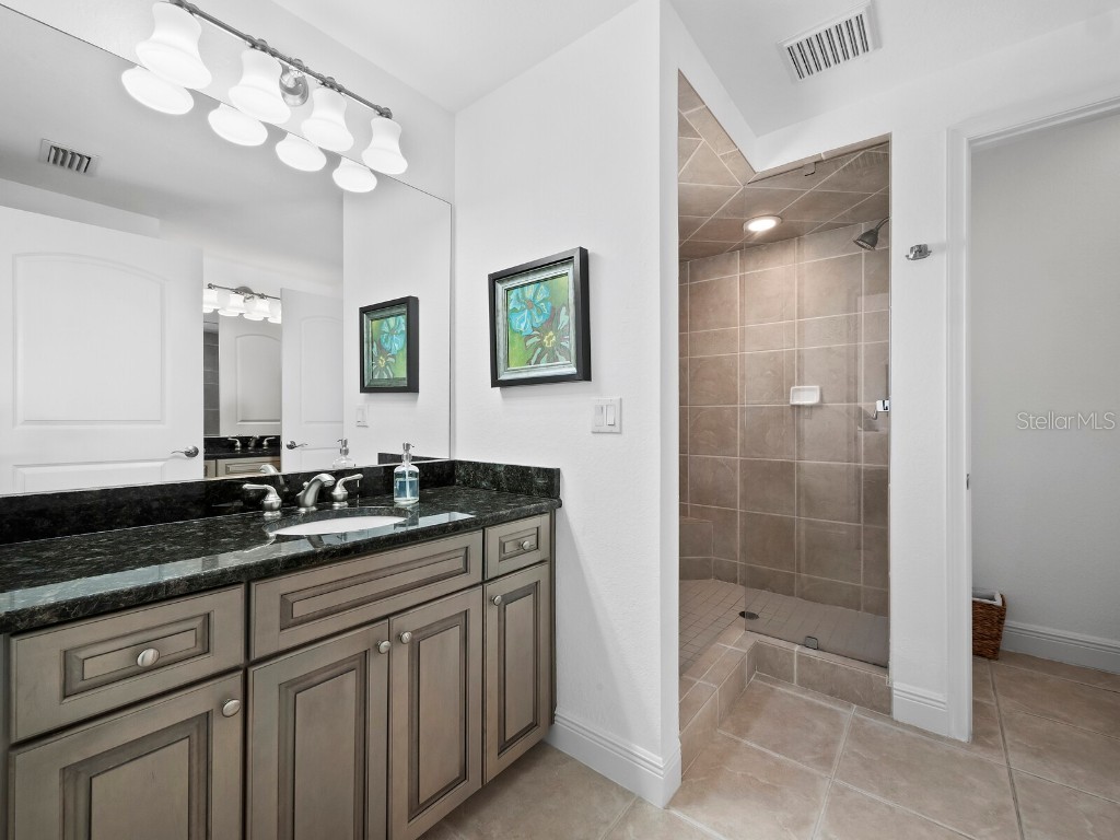 650 Golden Gate Point #401 Sarasota FL 34236 - SARASOTA BAY A4636416 image20