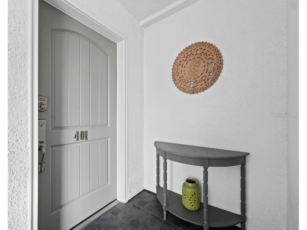 650 Golden Gate Point #401 Sarasota FL 34236 - SARASOTA BAY A4636416 image3