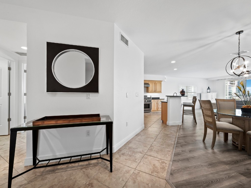 650 Golden Gate Point #401 Sarasota FL 34236 - SARASOTA BAY A4636416 image4