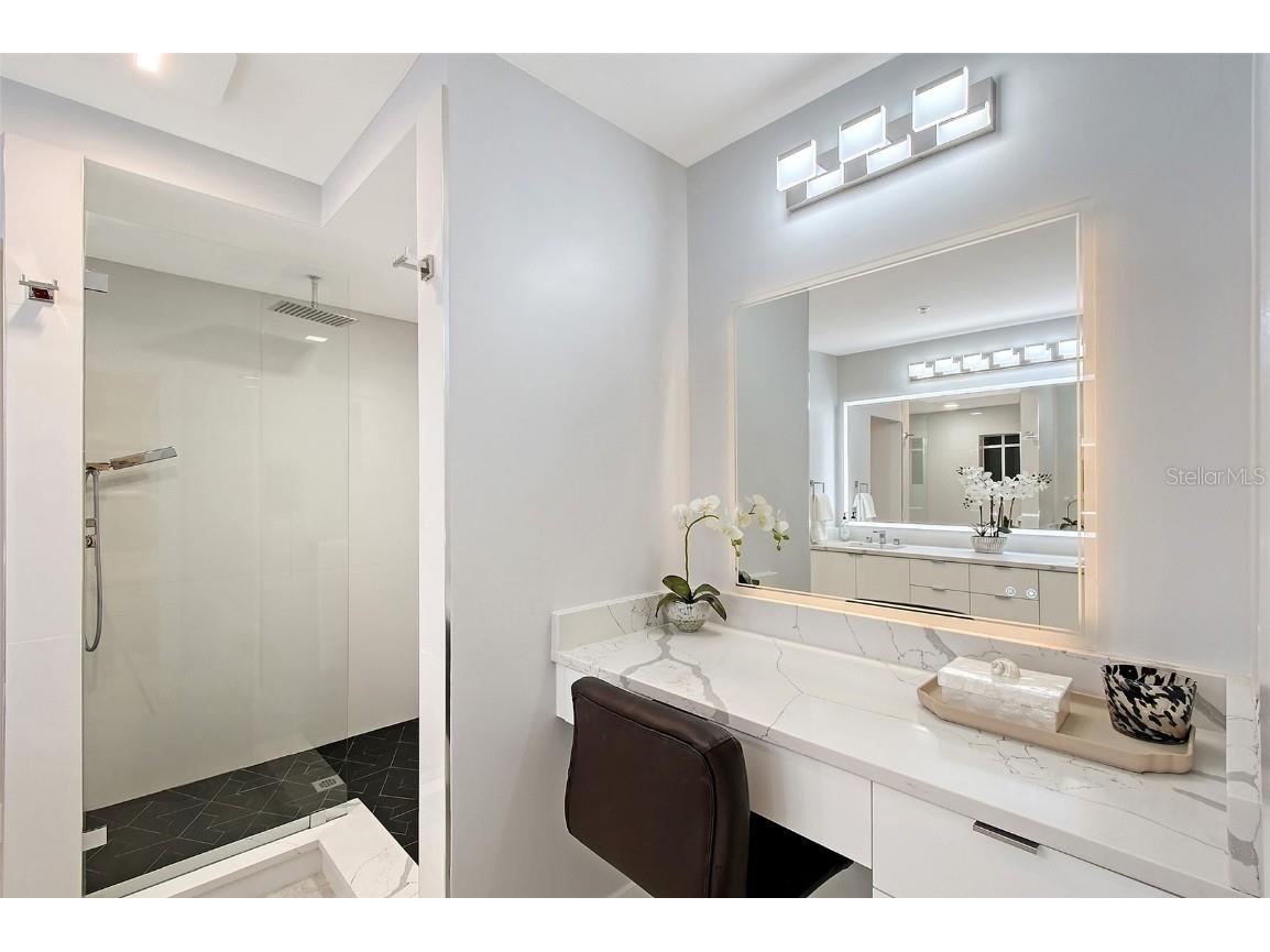 650 Golden Gate Point #403 Sarasota FL 34236 - SARASOTA BAY A4640169 image27