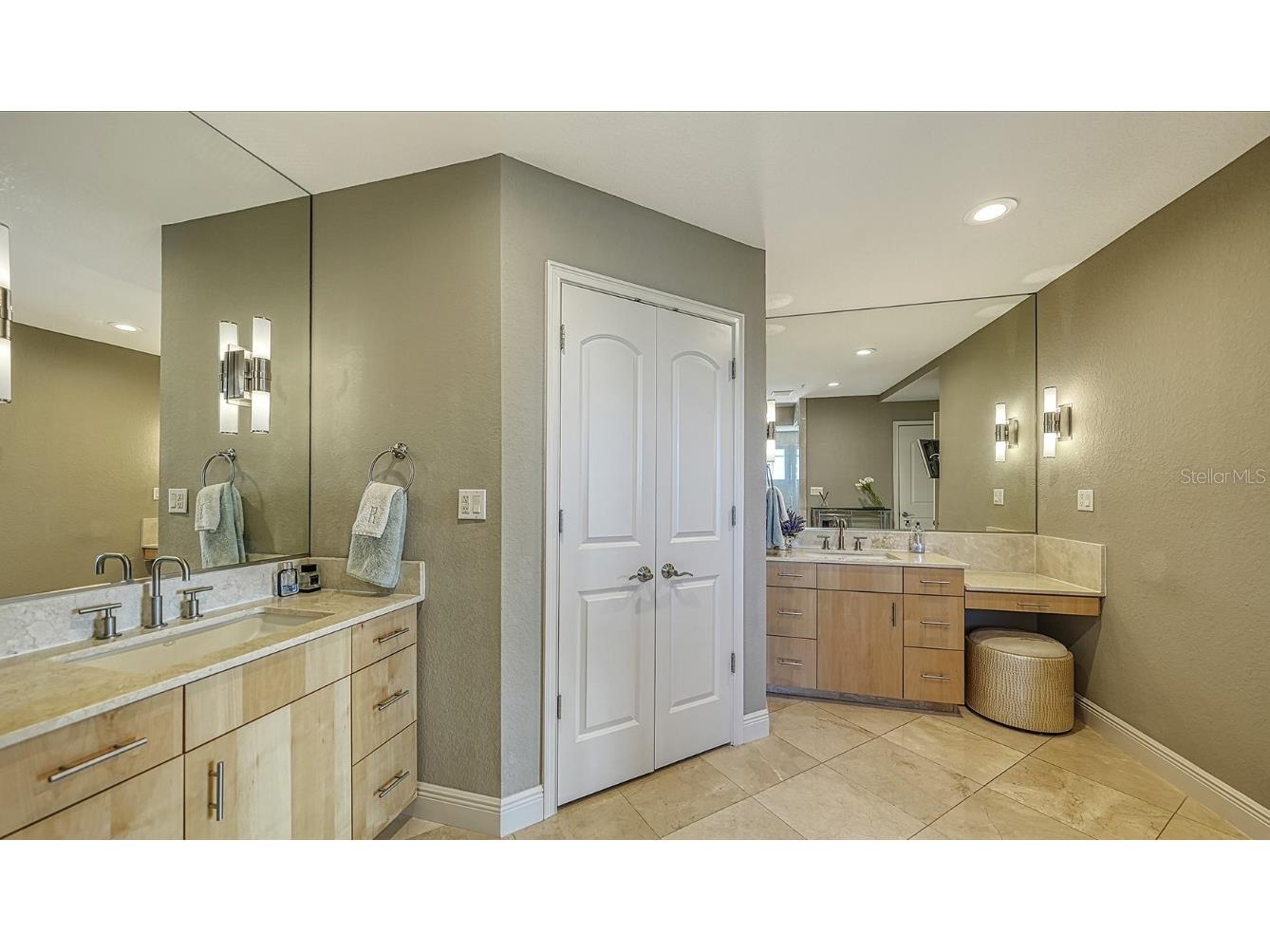 650 Golden Gate Point #602 Sarasota FL 34236 - SARASOTA BAY A4667515 image26