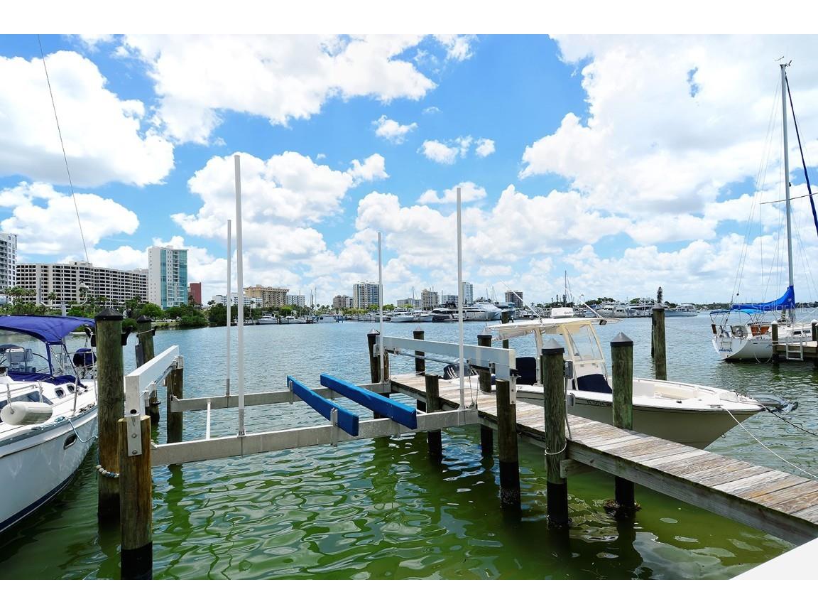 650 Golden Gate Point #602 Sarasota FL 34236 - SARASOTA BAY A4667515 image3