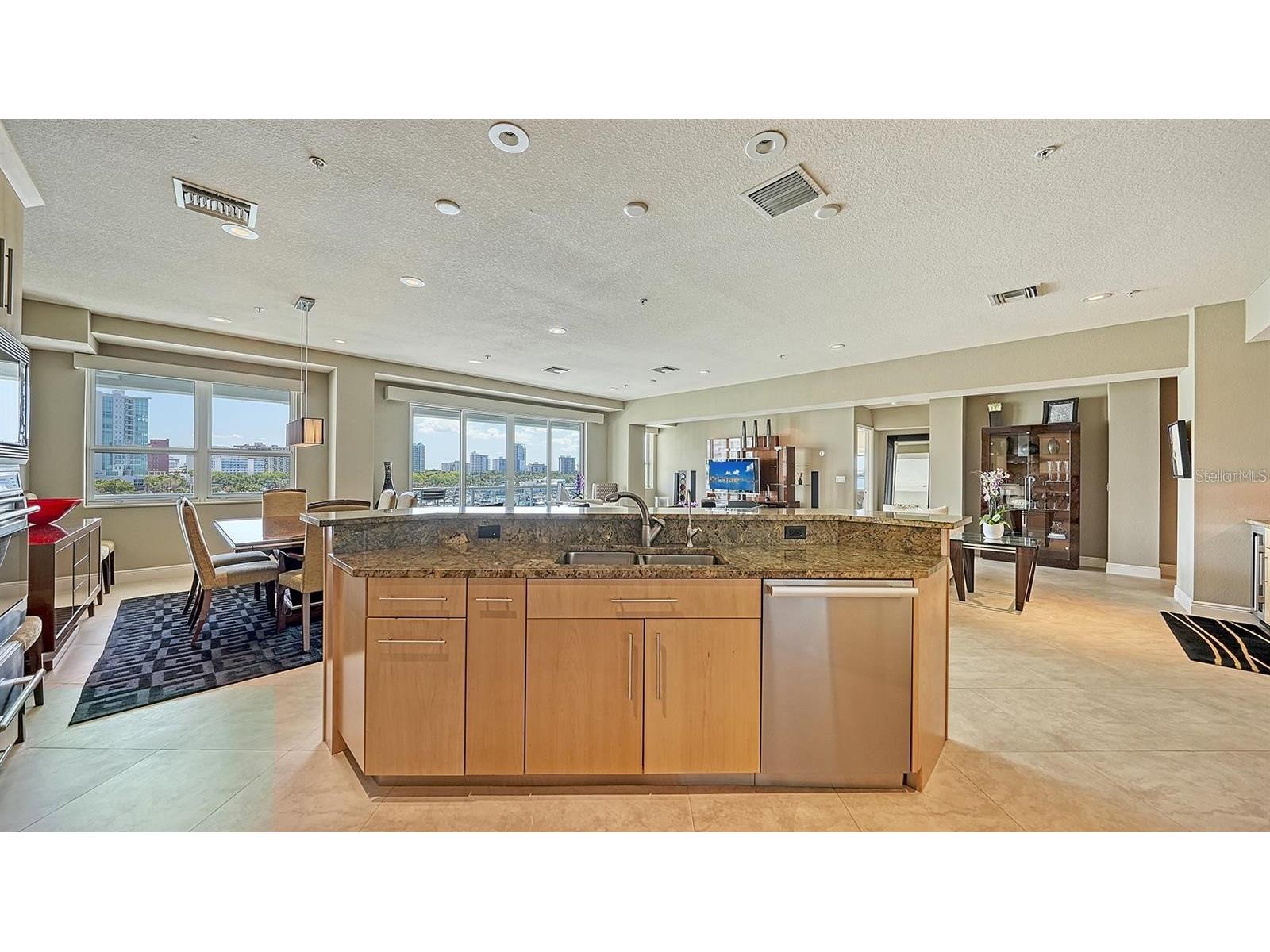 650 Golden Gate Point #602 Sarasota FL 34236 - SARASOTA BAY A4688251 image20