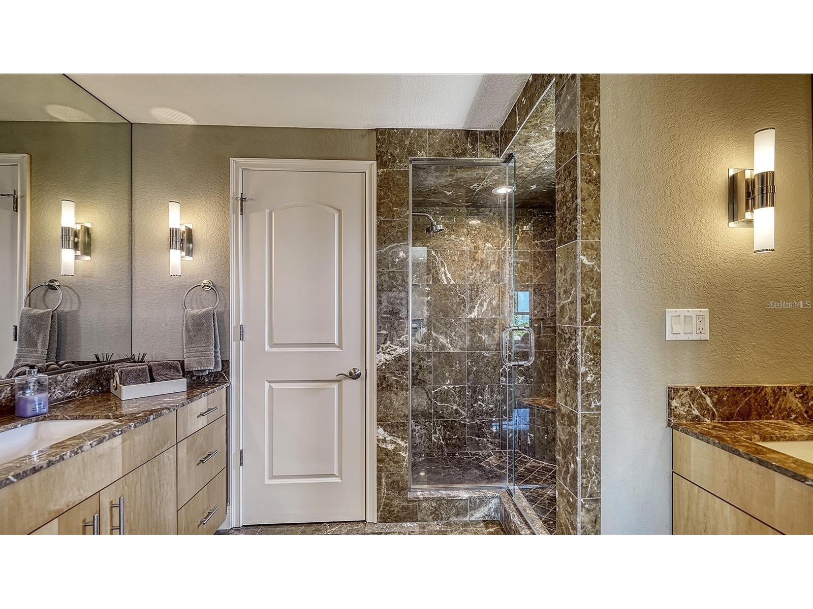 650 Golden Gate Point #602 Sarasota FL 34236 - SARASOTA BAY A4688251 image37