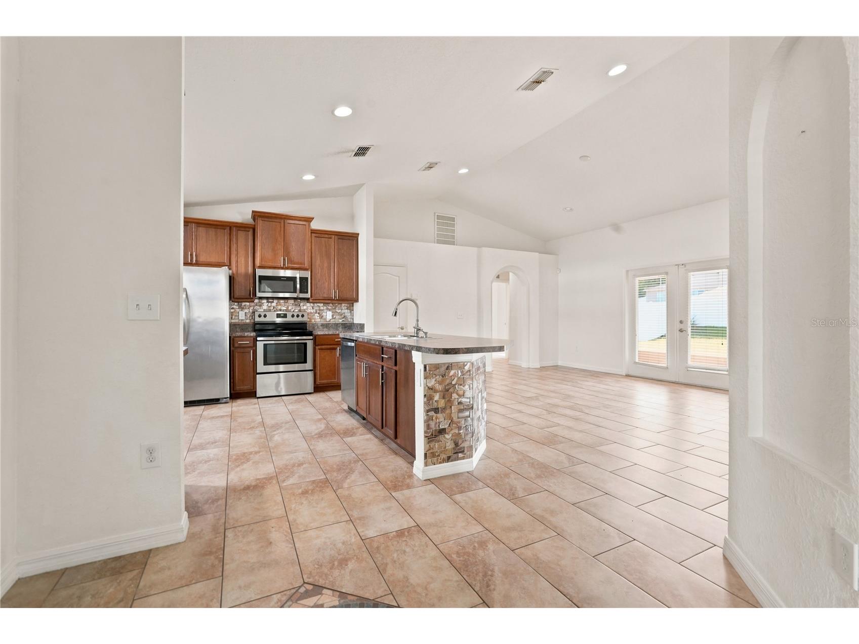 650 Hidden Lakes Court Haines City FL 33844 O6410710 image7