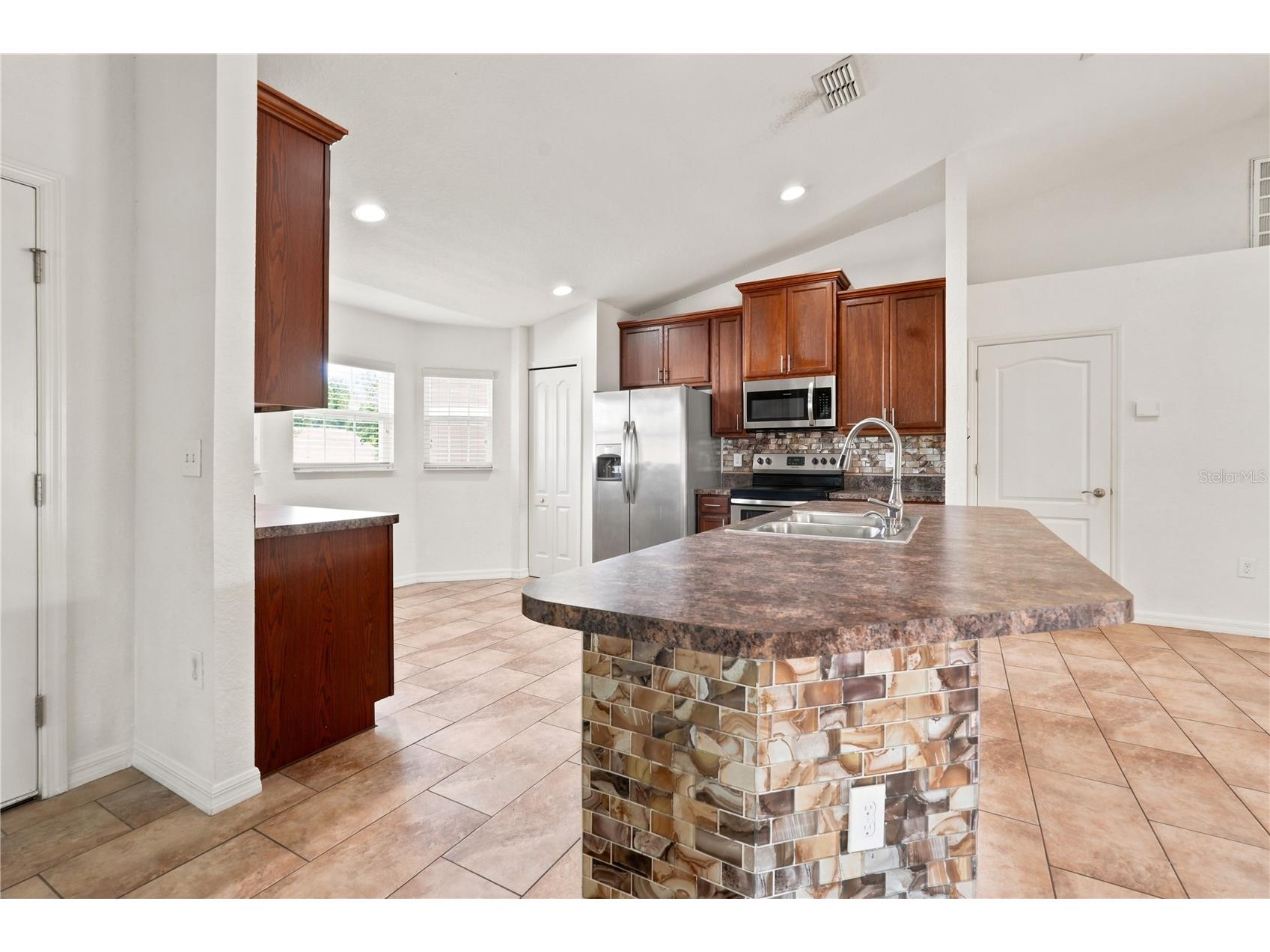650 Hidden Lakes Court Haines City FL 33844 O6410710 image9