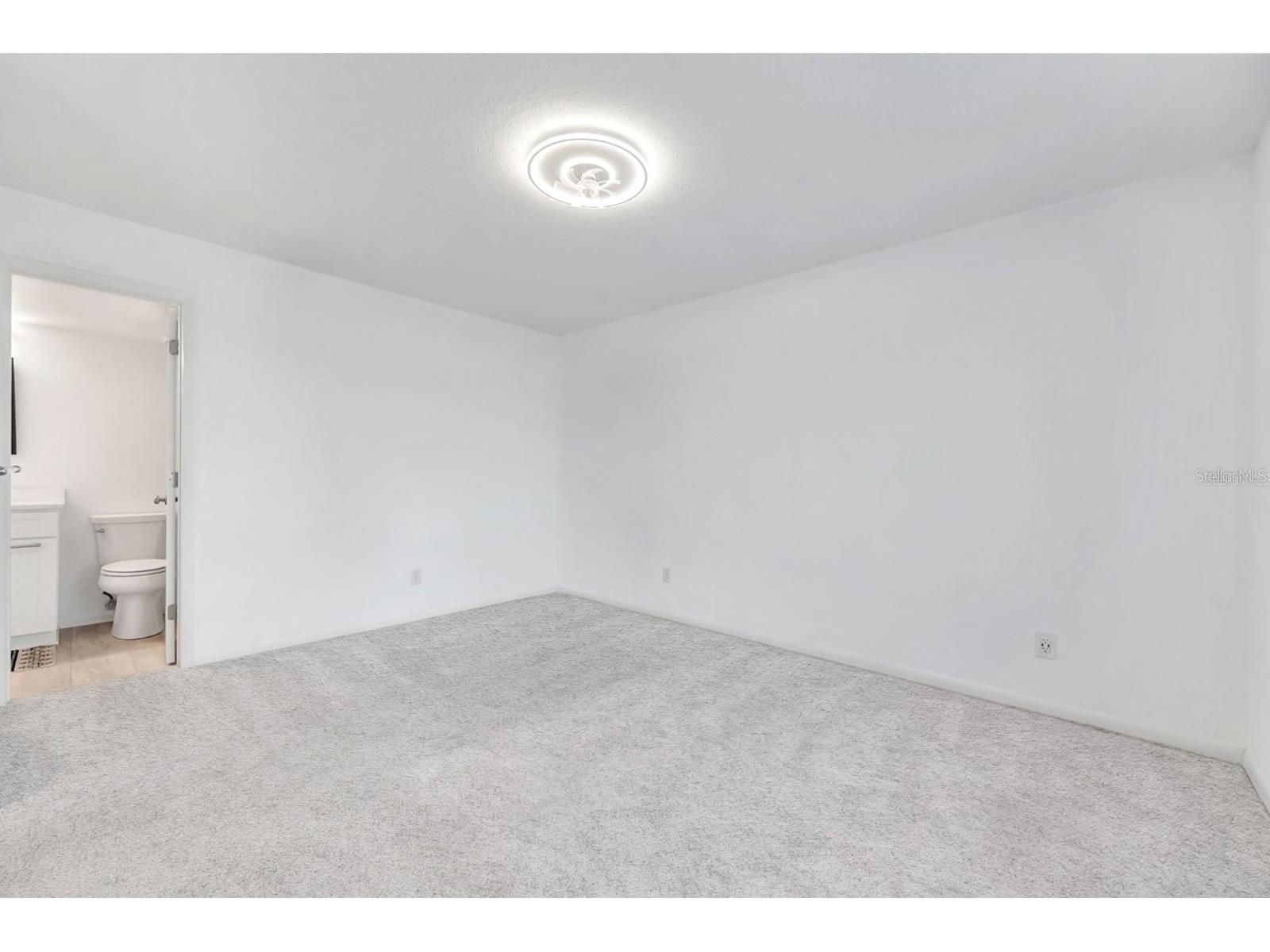 650 Island Way #106 Clearwater Beach FL 33767 - MANADALAY CHANNEL TB8464298 image28