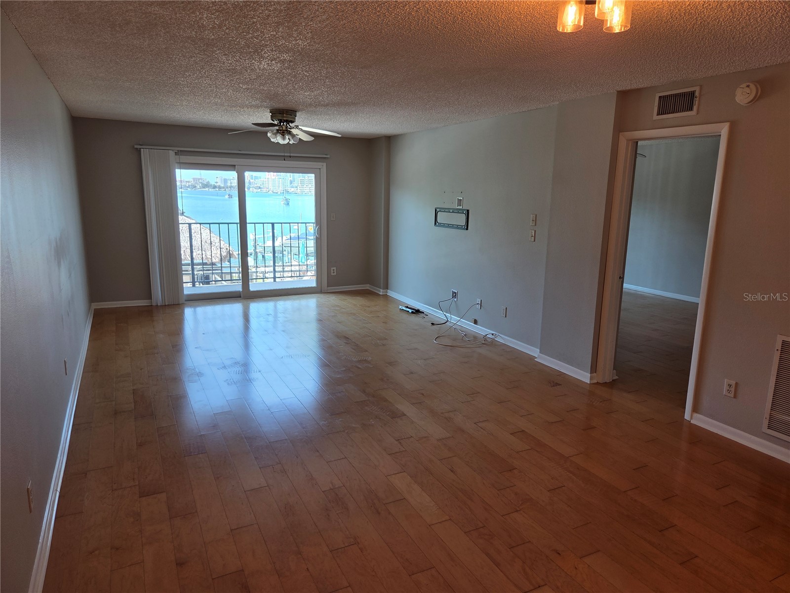 650 Island Way #202 Clearwater Beach FL 33767 TB8502064 image7