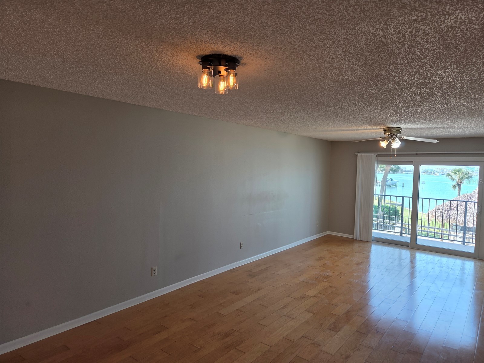 650 Island Way #202 Clearwater Beach FL 33767 TB8502064 image9