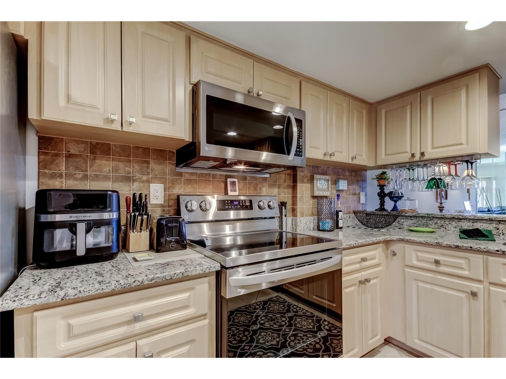 650 Island Way #206 Clearwater Beach FL 33767 TB8480168 image10