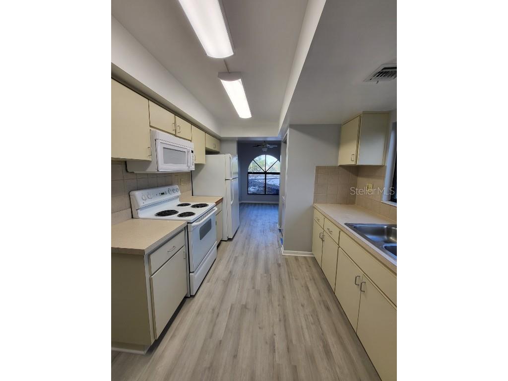 650 Island Way #208 Clearwater FL 33767 TB8457592 image22