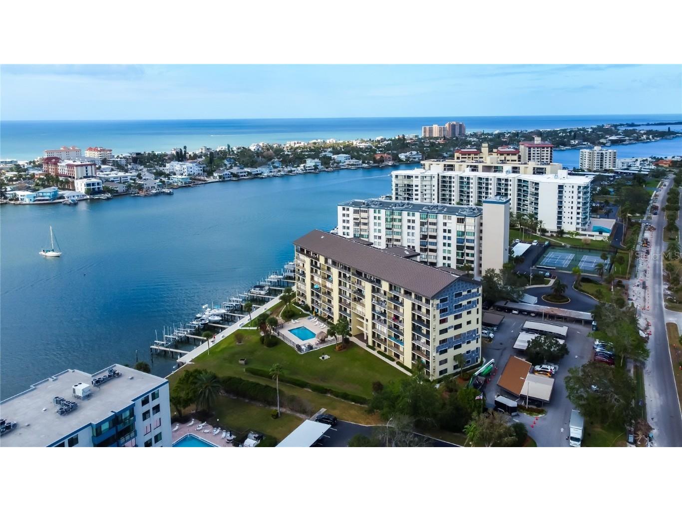 650 Island Way #406 Clearwater Beach FL 33767 TB8319586 image1