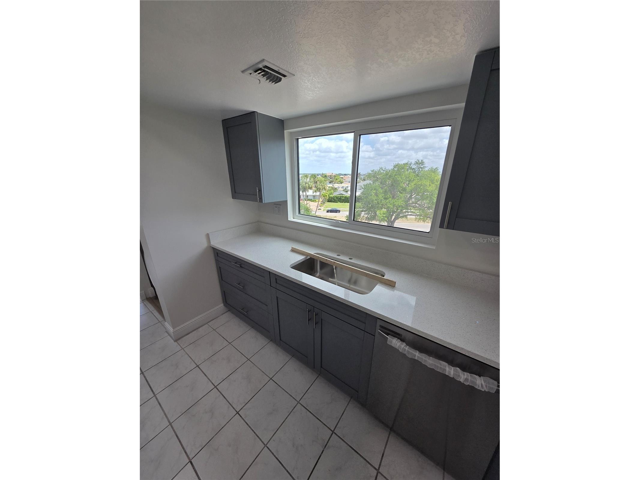 650 Island Way #408 Clearwater Beach FL 33767 TB8474604 image4