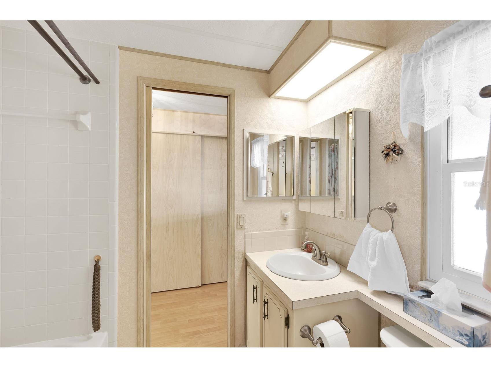 650 La Sala North Port FL 34287 TB8475419 image18