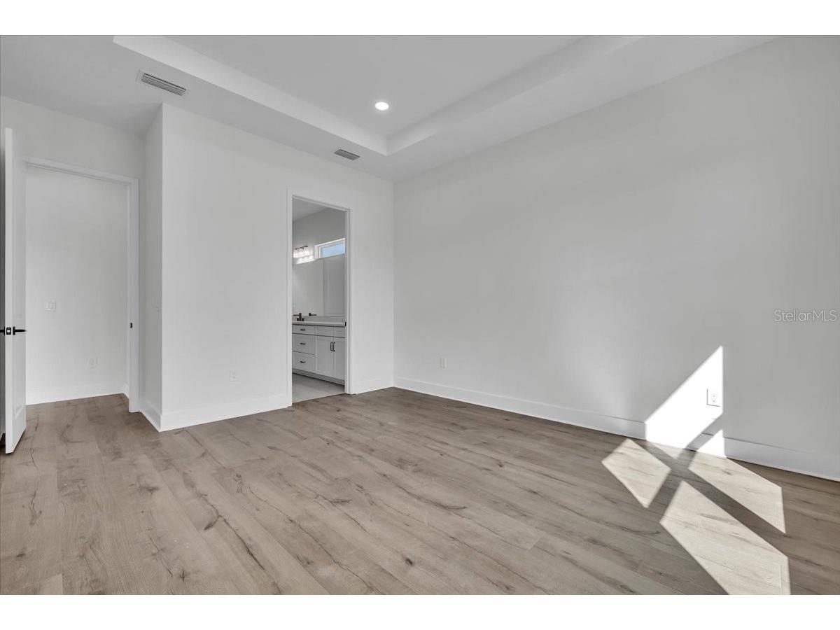 650 Maldives Trail Sarasota FL 34234 C7521548 image13