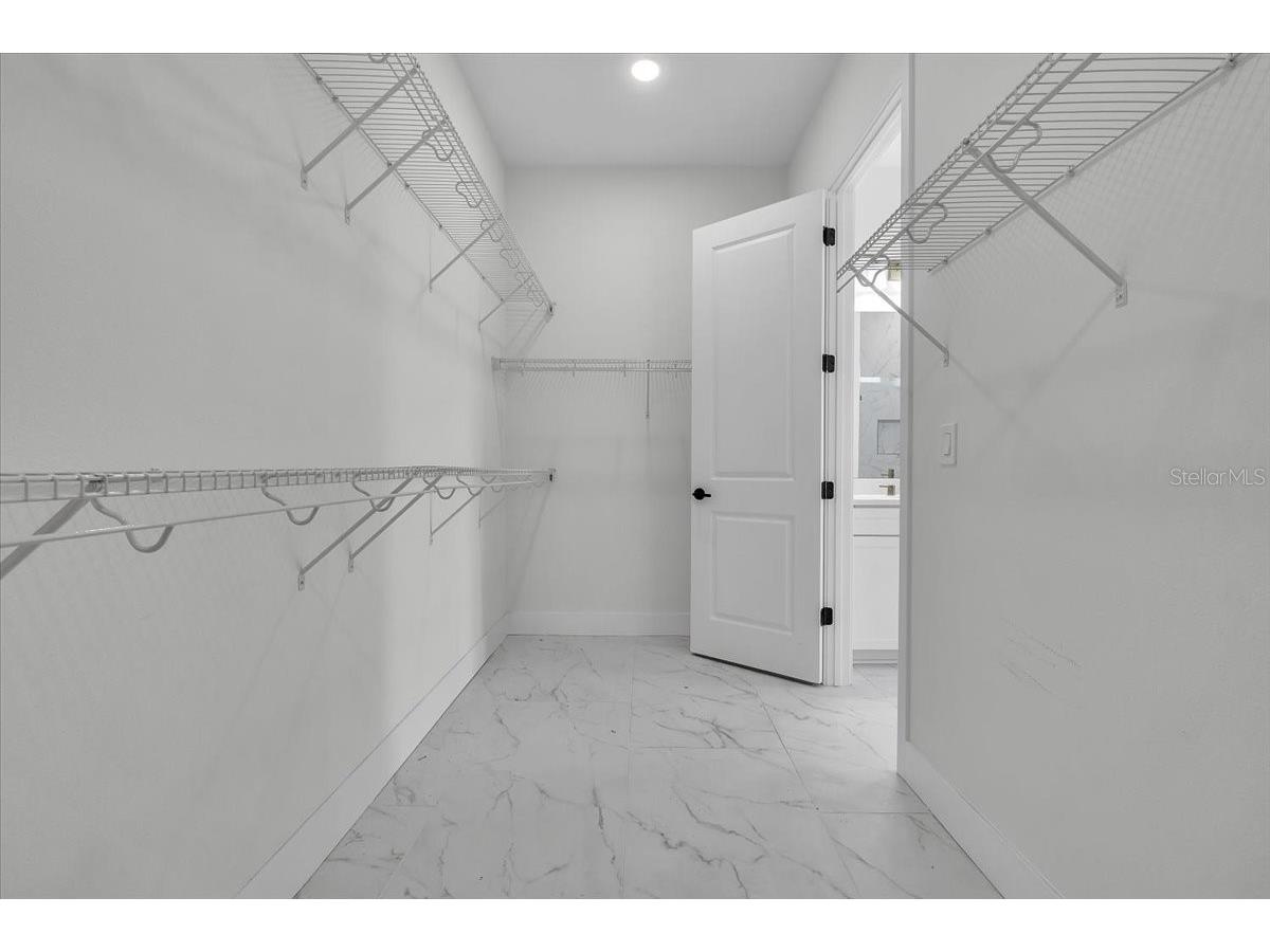 650 Maldives Trail Sarasota FL 34234 C7521548 image18