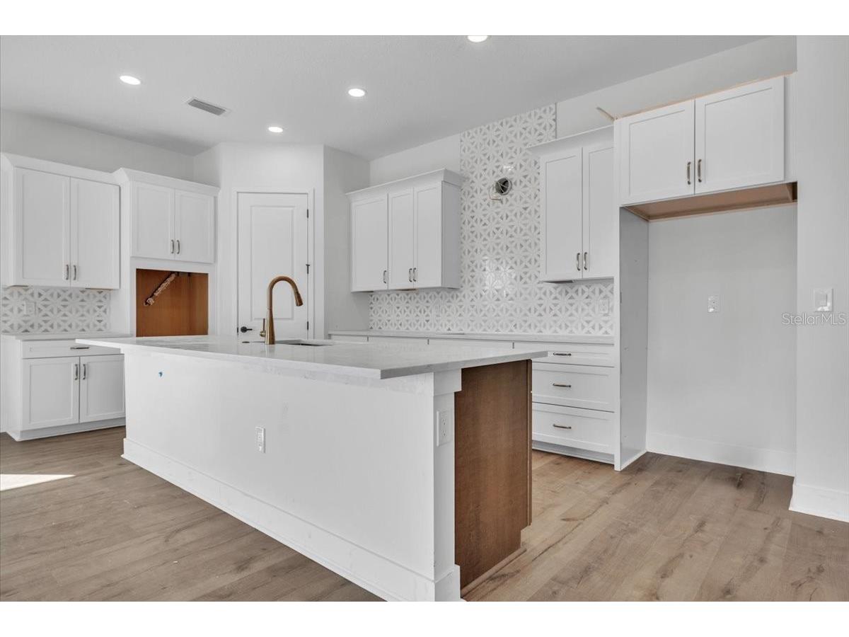 650 Maldives Trail Sarasota FL 34234 C7521548 image7