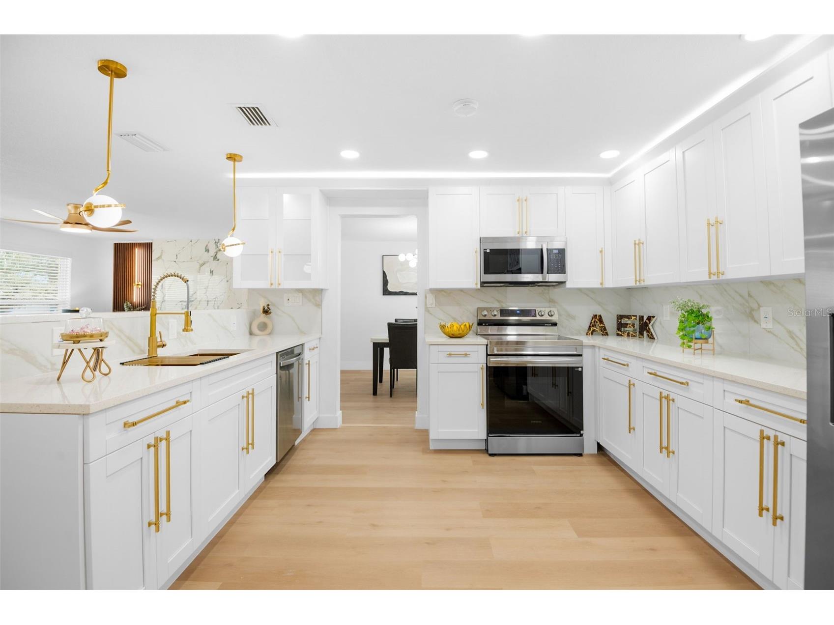 650 Pinecrest Drive Largo FL 33770 TB8478512 image16