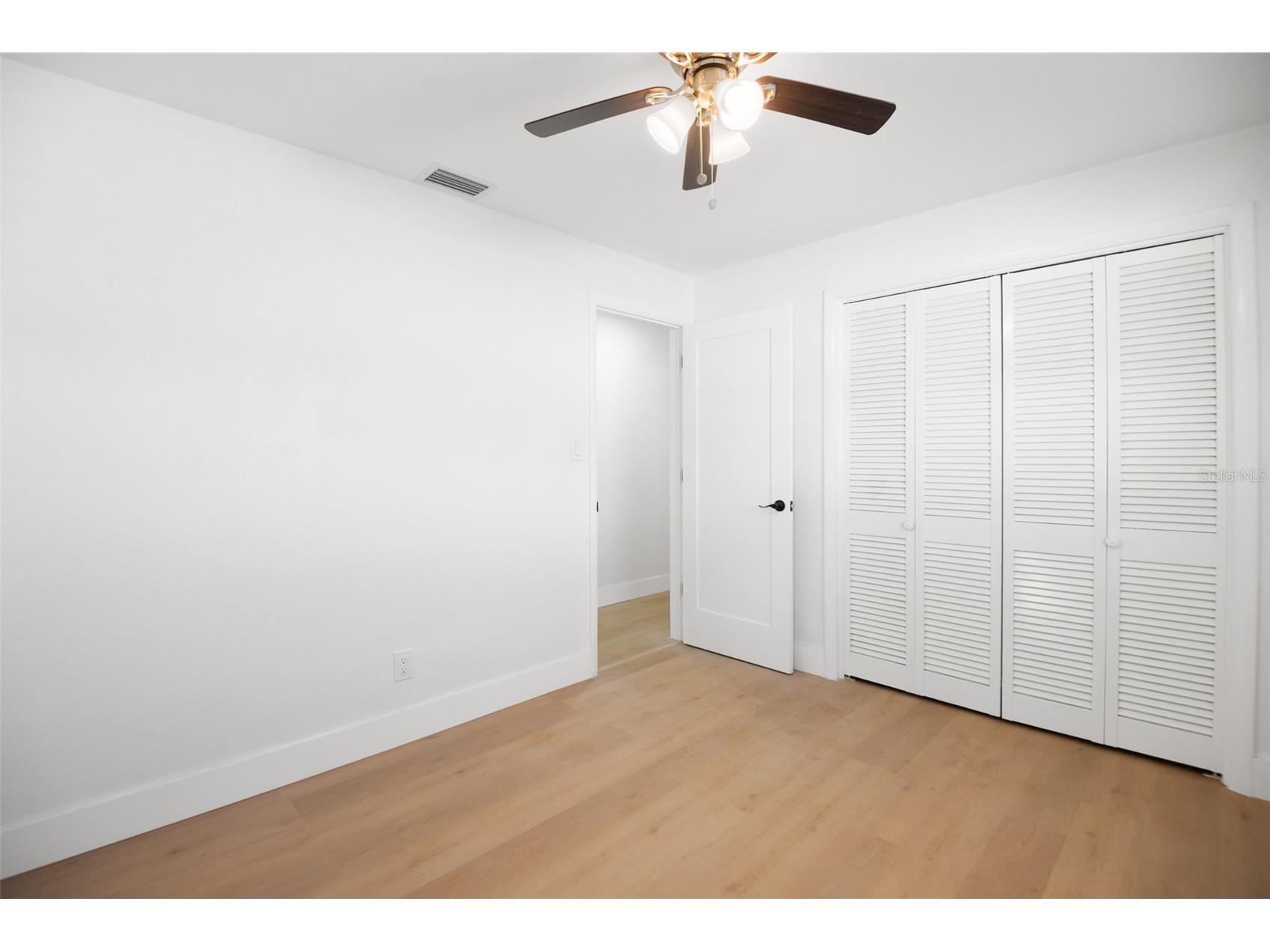 650 Pinecrest Drive Largo FL 33770 TB8478512 image30