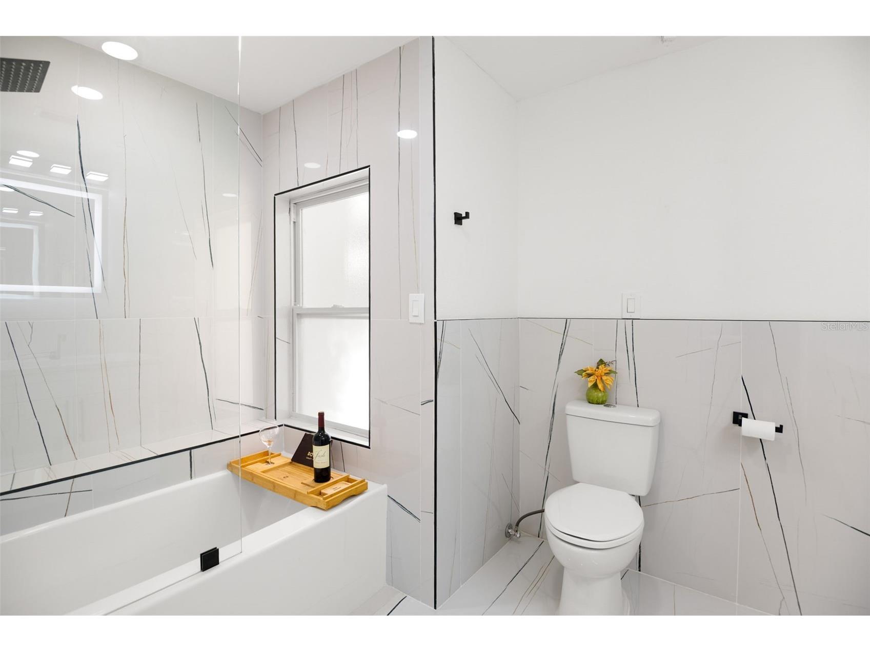 650 Pinecrest Drive Largo FL 33770 TB8478512 image34
