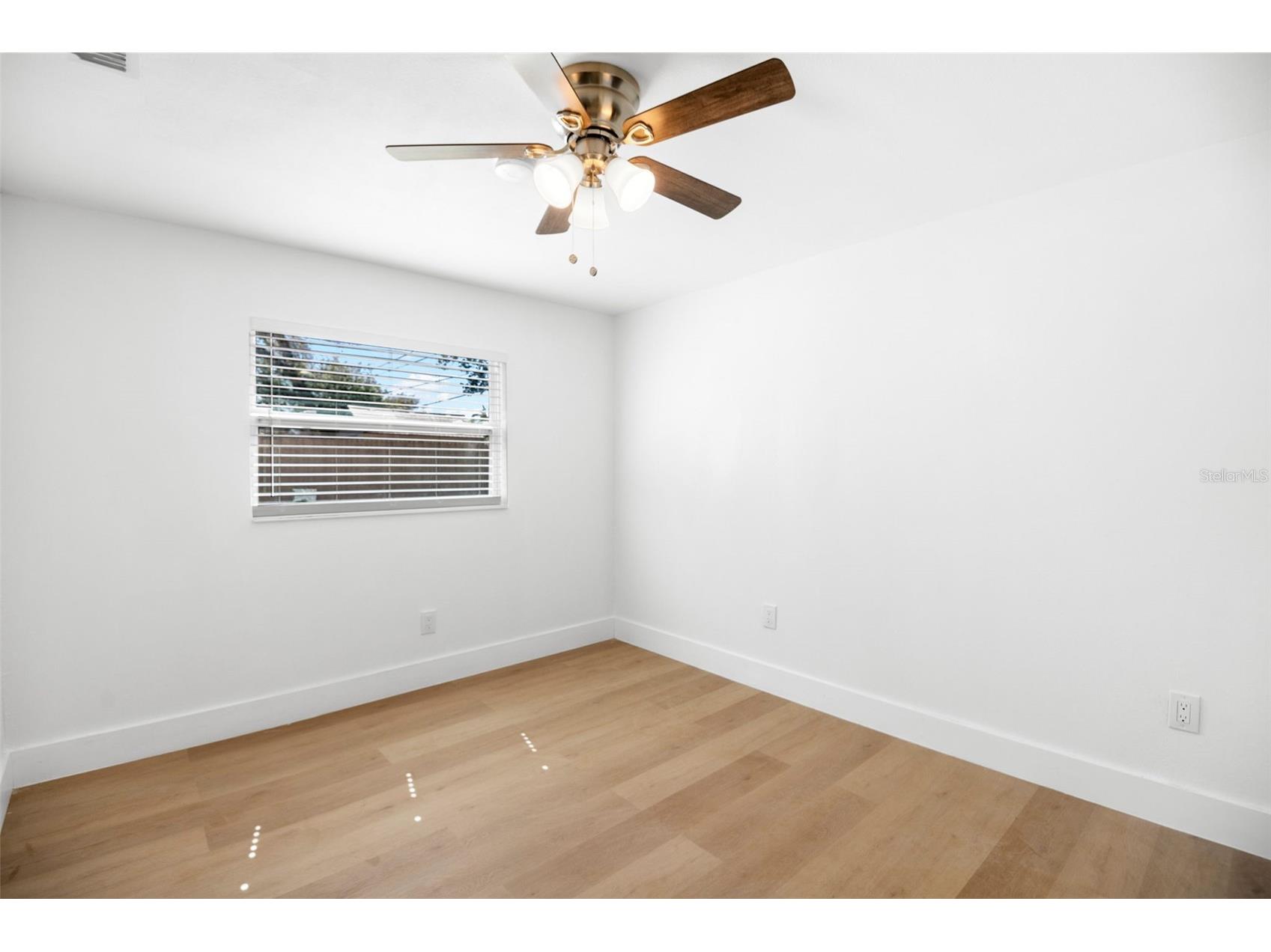 650 Pinecrest Drive Largo FL 33770 TB8478512 image36